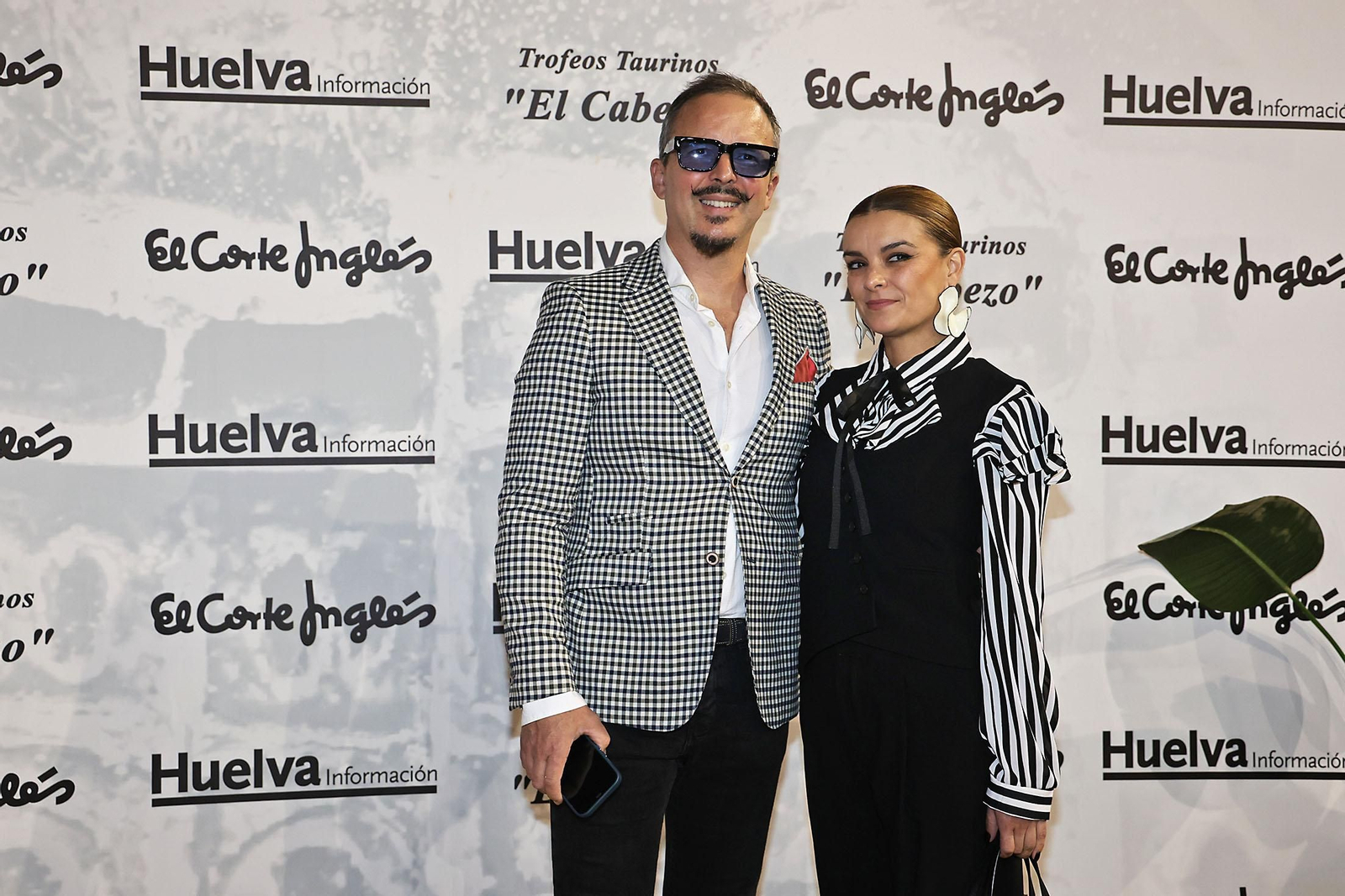 Imágenes del ambiente en la entrega de la XXXII edición de los premios taurinos "El Cabezo"