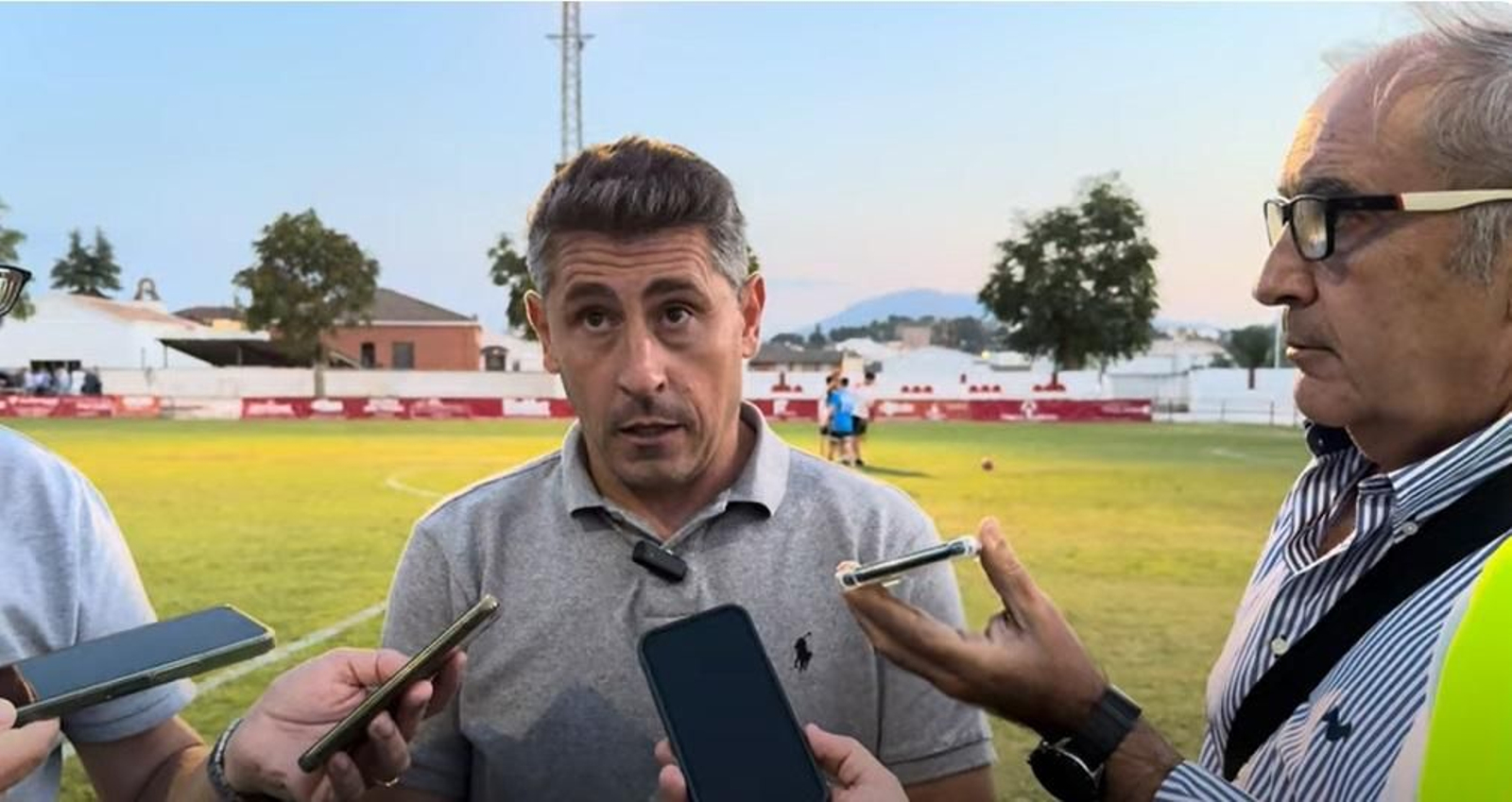Roberto Peragón, satisfecho, tras el primer triunfo de la temporada.