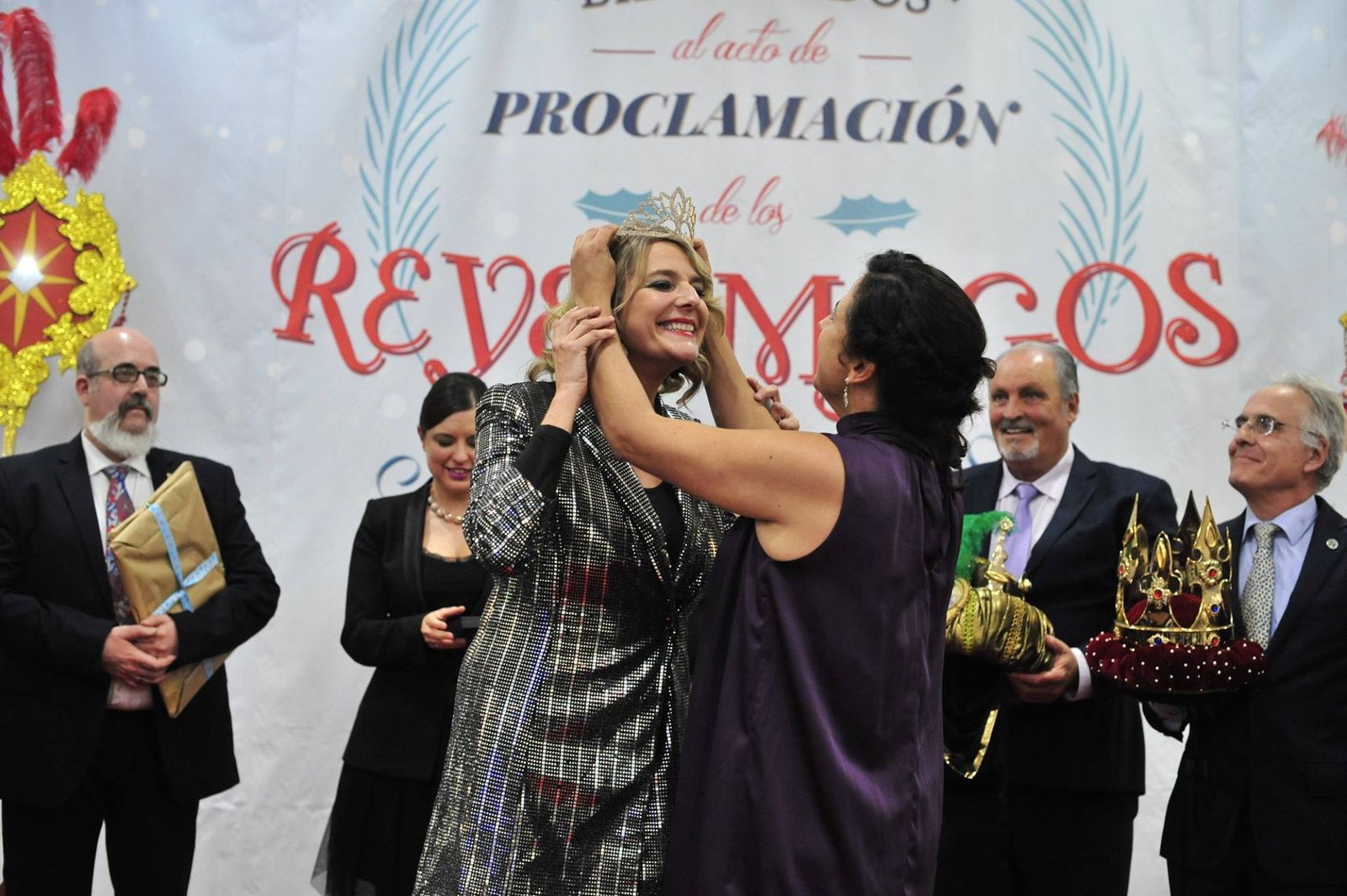 La Estrella de Oriente, Paz Santana, recibe su diadema.