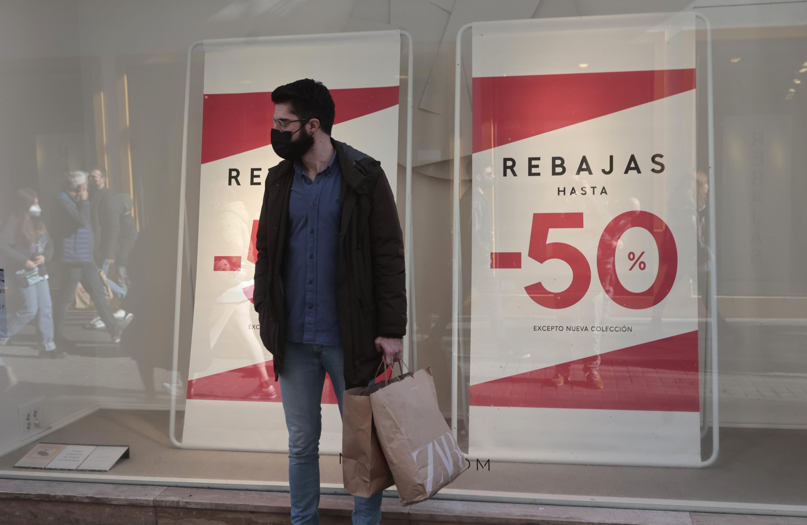 Las pasadas rebajas de enero estuvieron marcadas por las mascarillas y los aforos