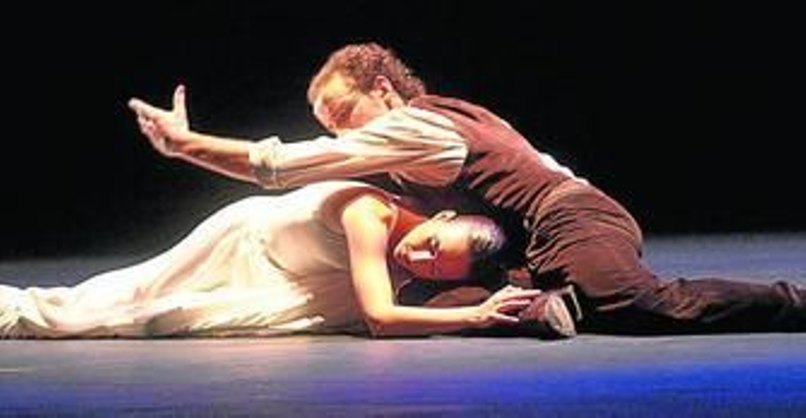 Un pasaje de la última representación de 'Bodas de sangre', en la XII Bienal de Flamenco.