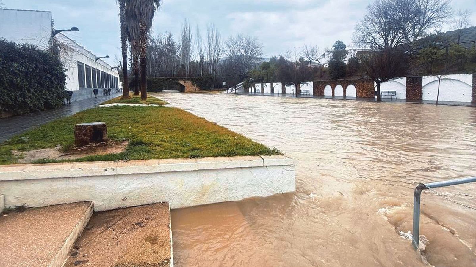 Río Aguascebas a su paso por Mogón.