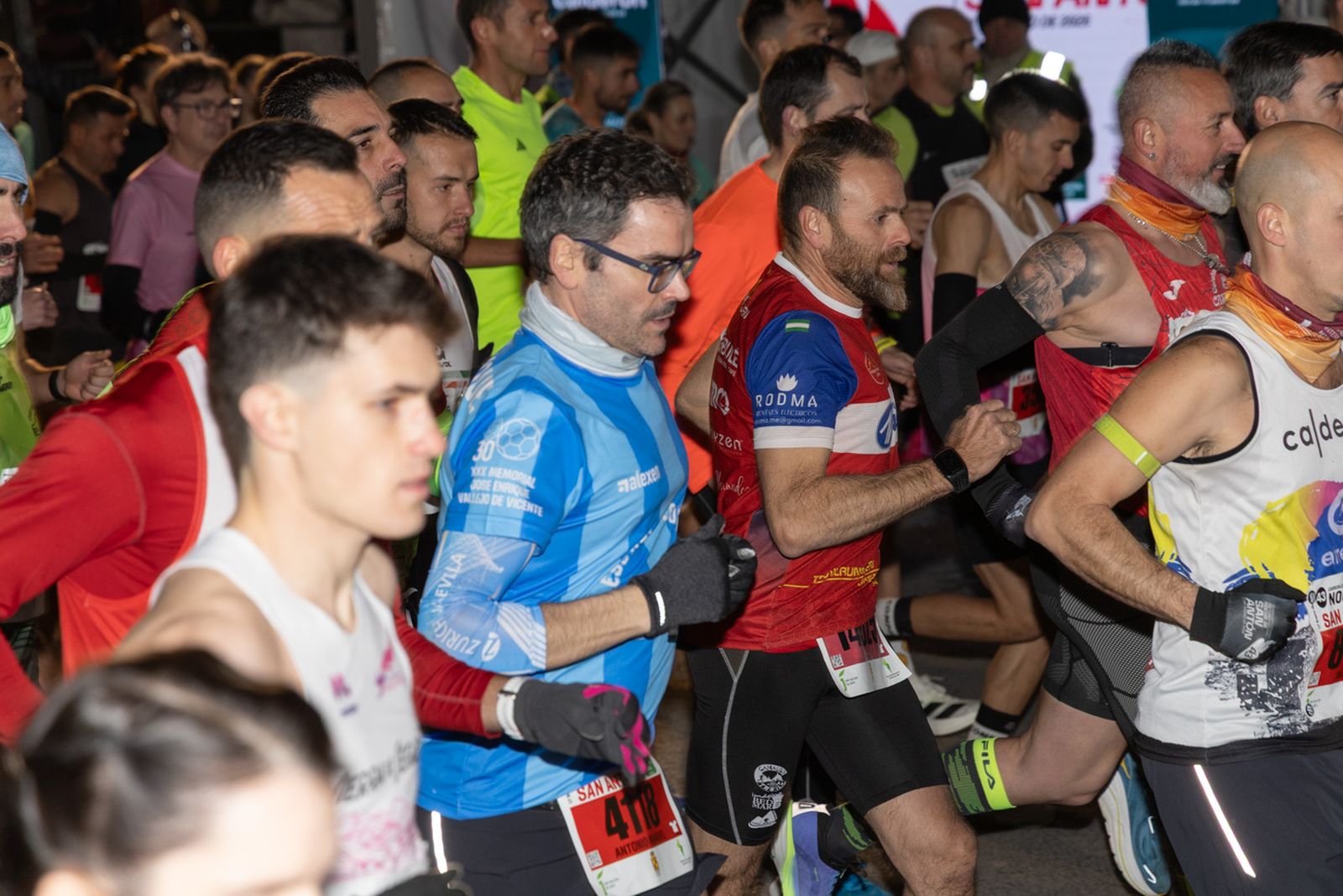 Encuéntrate en la salida de la Carrera de San Antón 2026 (1), en imágenes