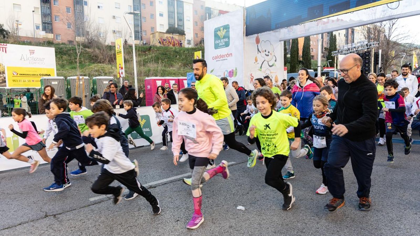 En imágenes: Los niños y niñas de los colegios de Jaén, protagonistas de la San Antón Escolar
