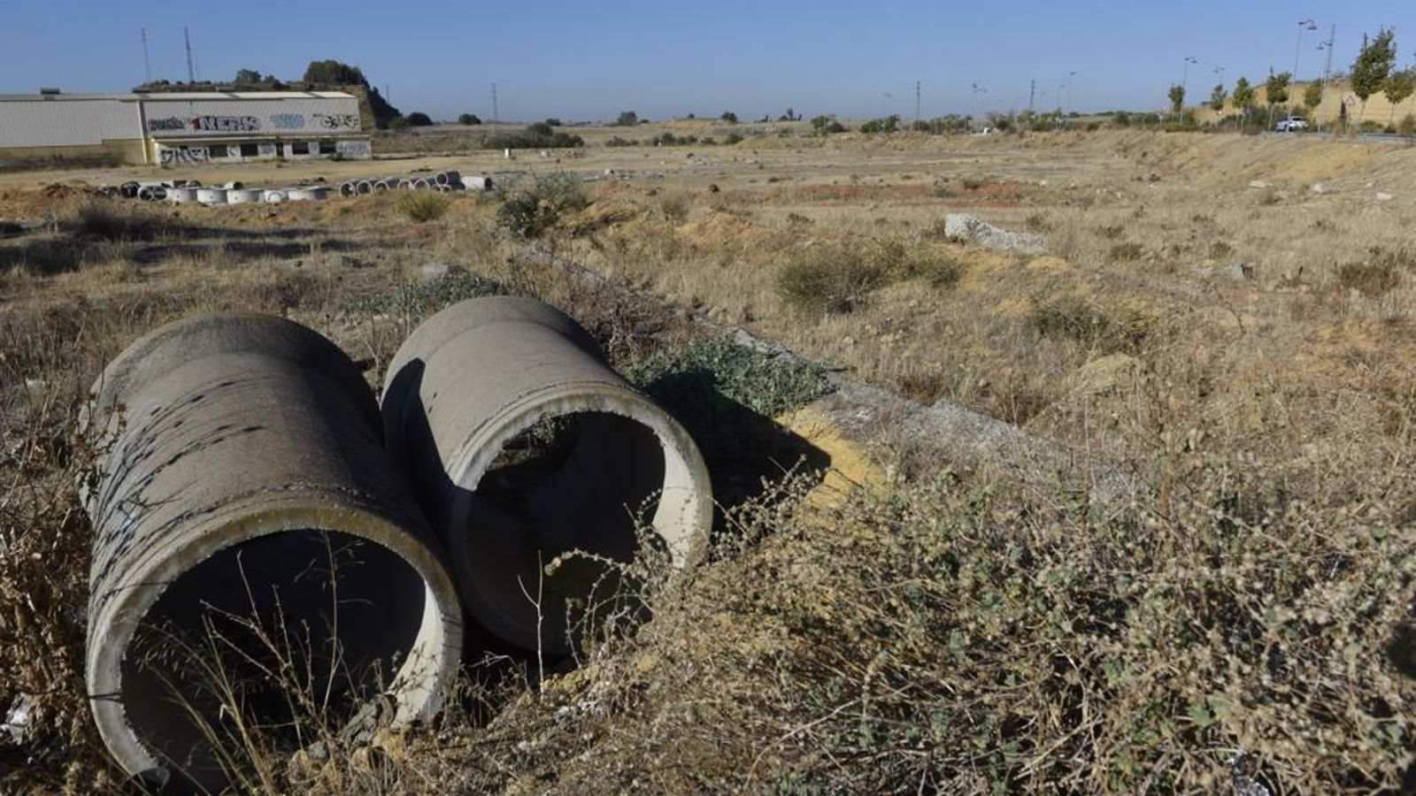 Una vista parcial de los terrenos, en los que dmingan los restos de antiguas canteras de albero.