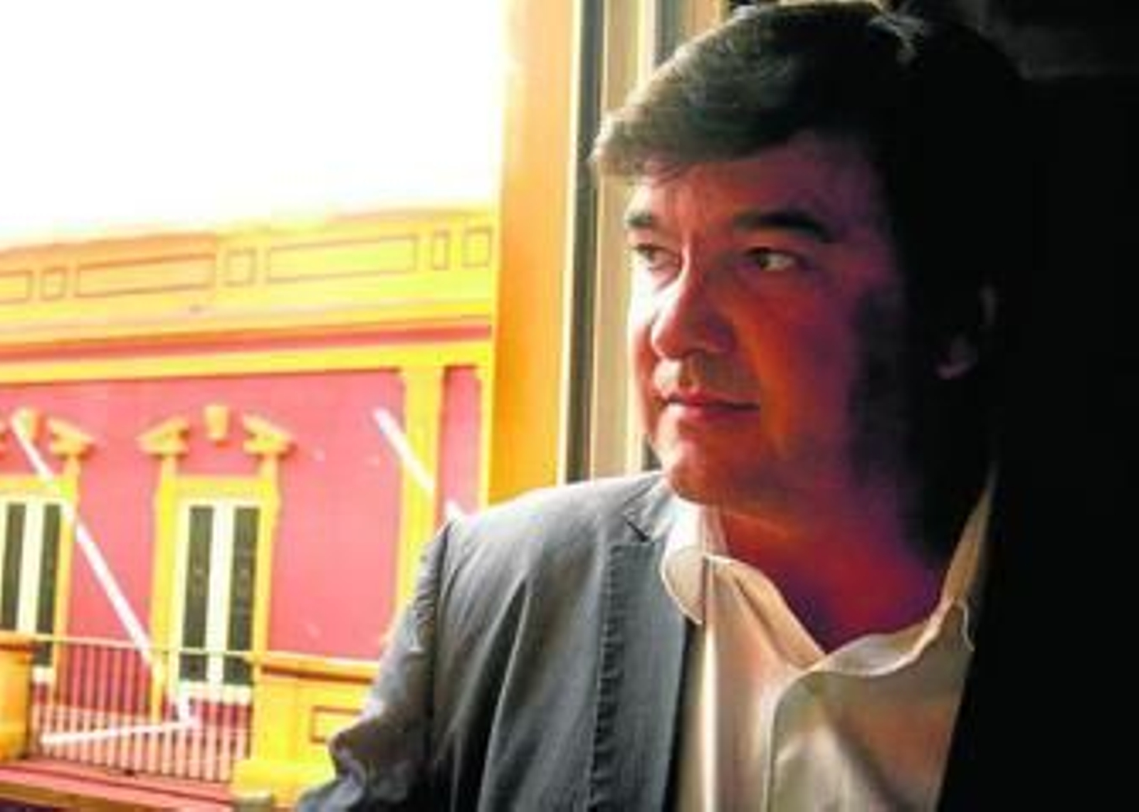 El portavoz municipal del PSOE y candidato socialista a la Alcaldía de Huelva, Gabriel Cruz, en el Ayuntamiento.