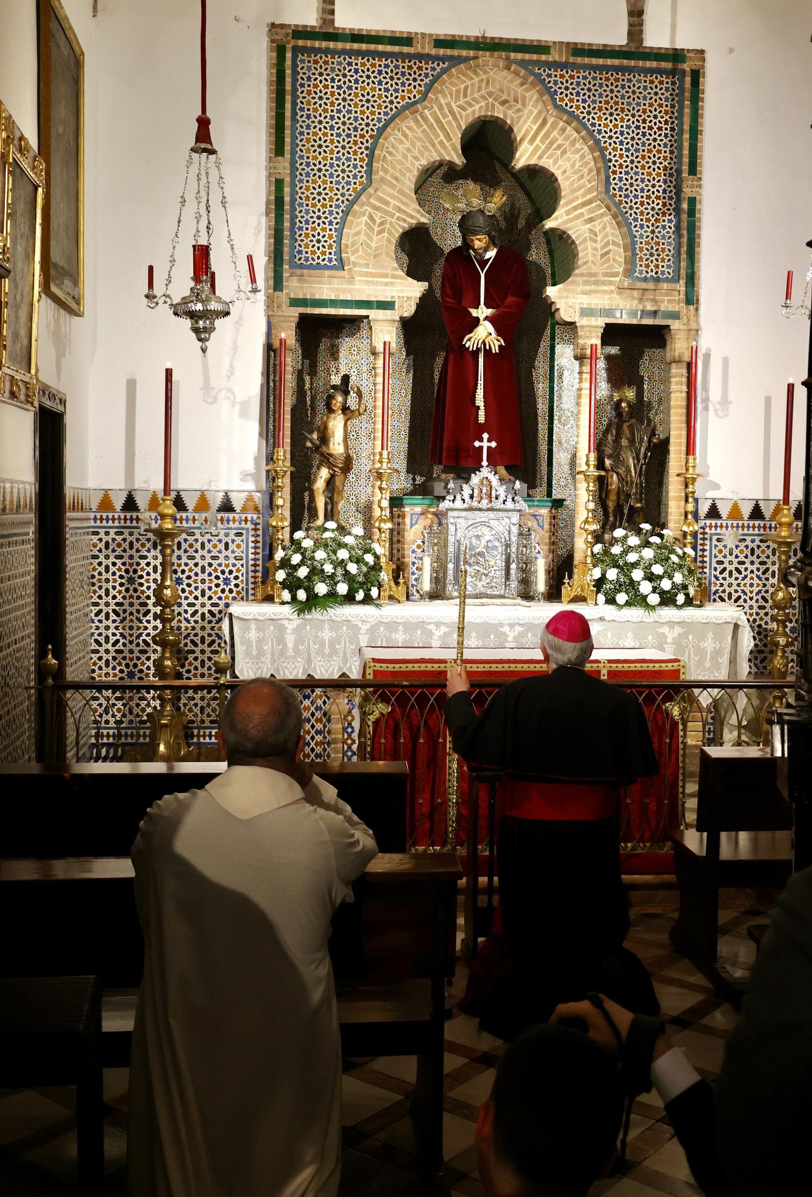 Traslado de la Virgen de la Amargura de Santa Ángela de la Cruz a San Pedro