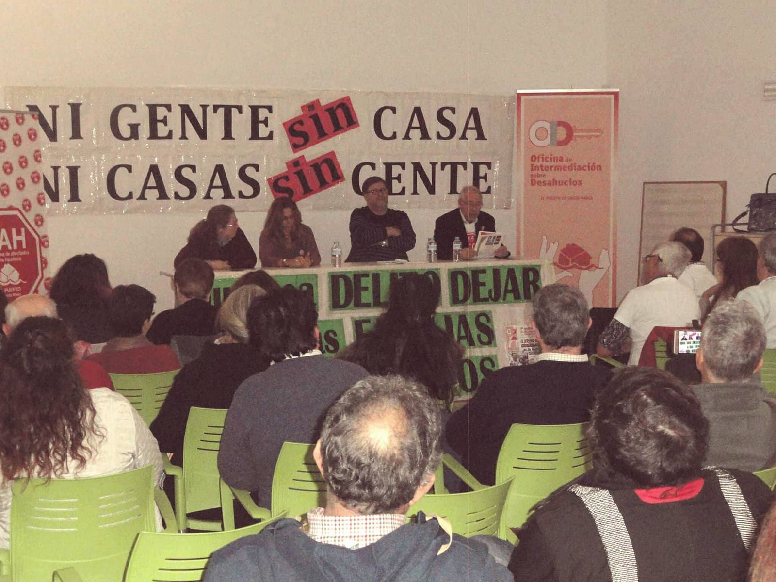 La charla organizada por la Oficina de Intermediación sobre Desahucios.