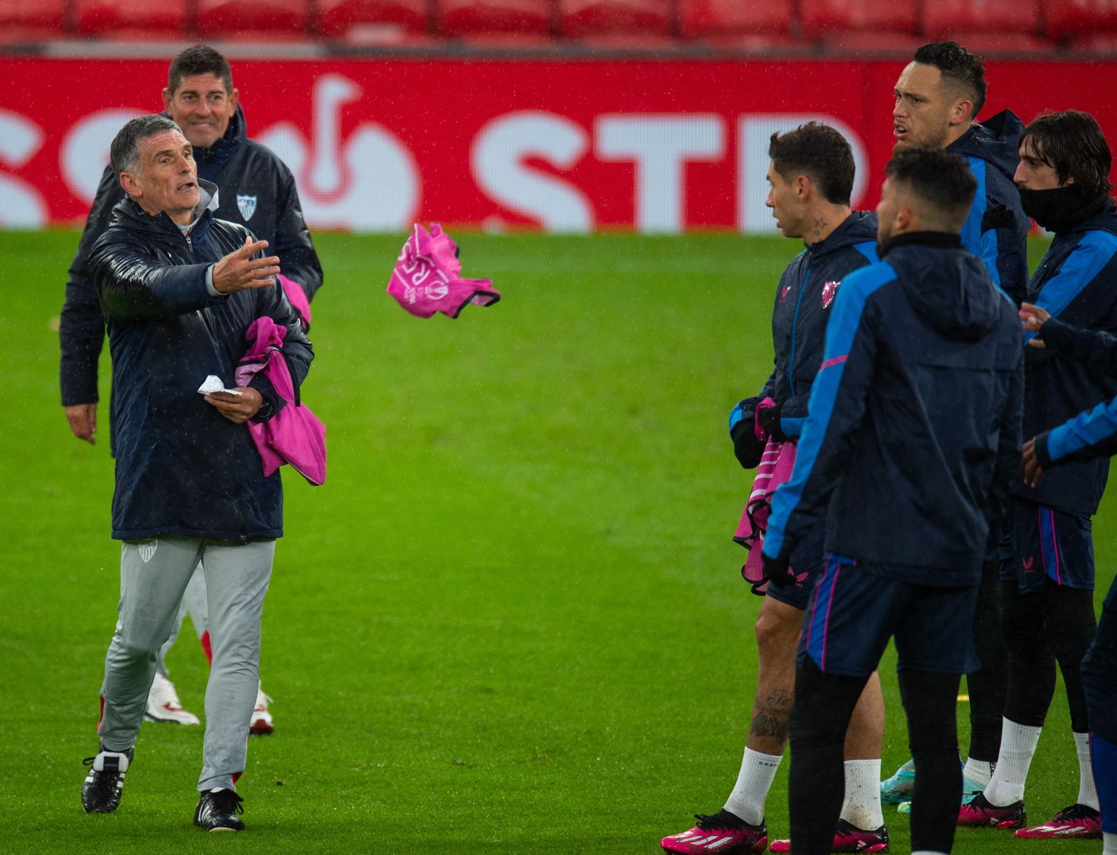 Las fotos previas al Manchester United - Sevilla