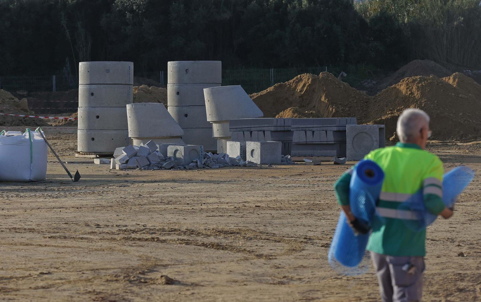 Así van las obras del aparcamiento de La Menacha junto al Nuevo Mirador