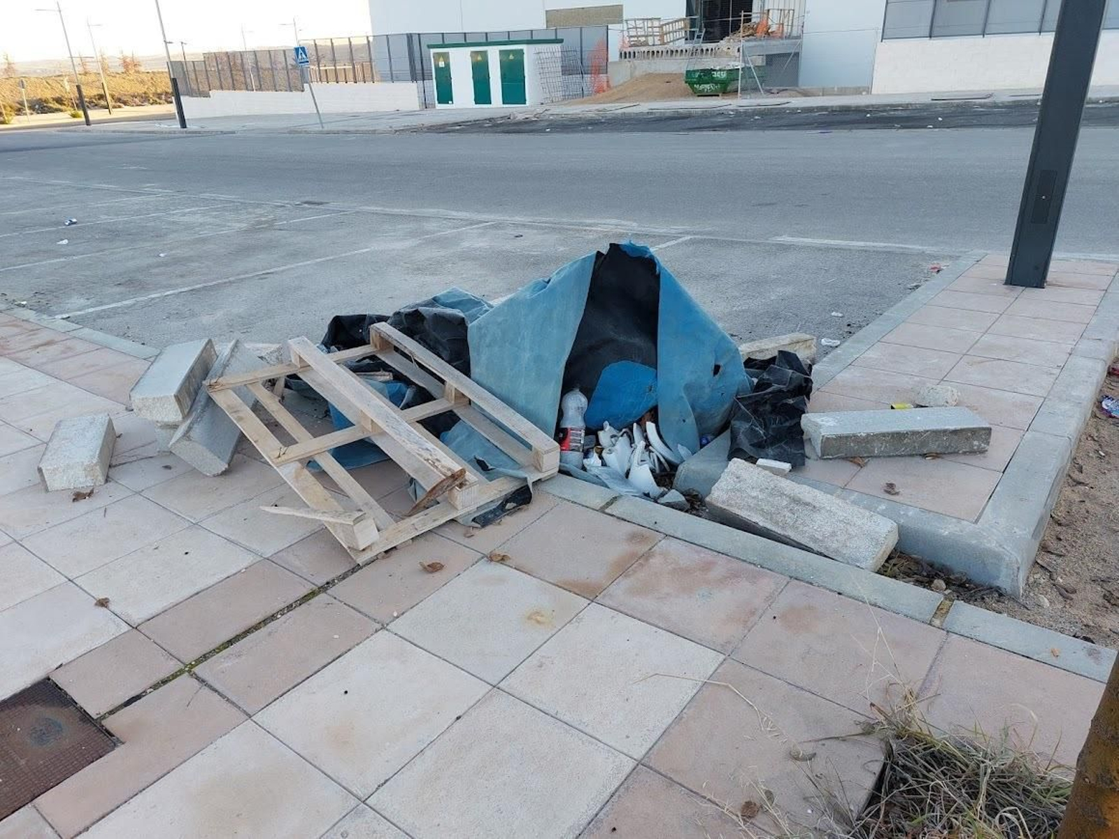 Inmediaciones del Jaén Plaza.
