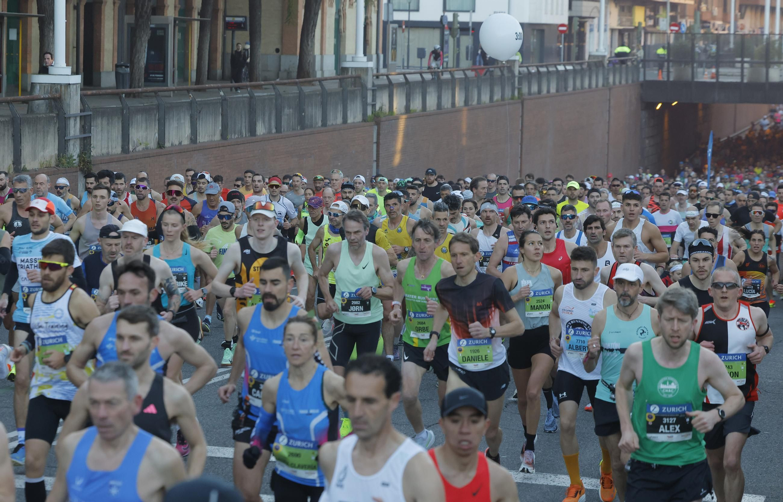 Búscate en el Zurich Maratón de Sevilla 2025