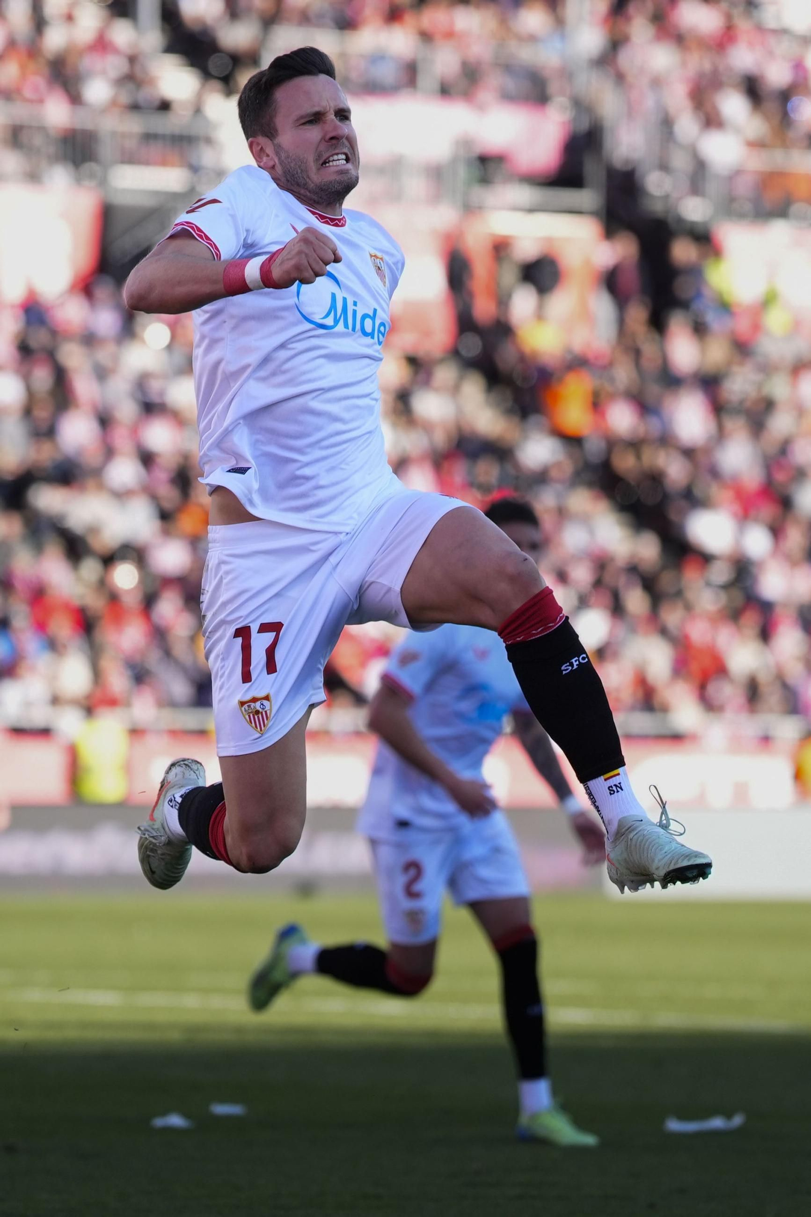 Las fotos del pobrísimo paso de Saúl Ñíguez por el Sevilla