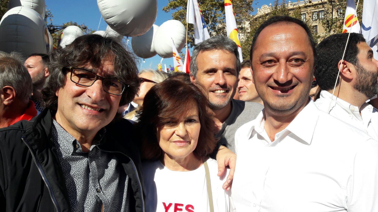 Los andaluces Carmen Calvo y Alfonso Rodríguez Gómez de Celis, ayer en la manifestación.