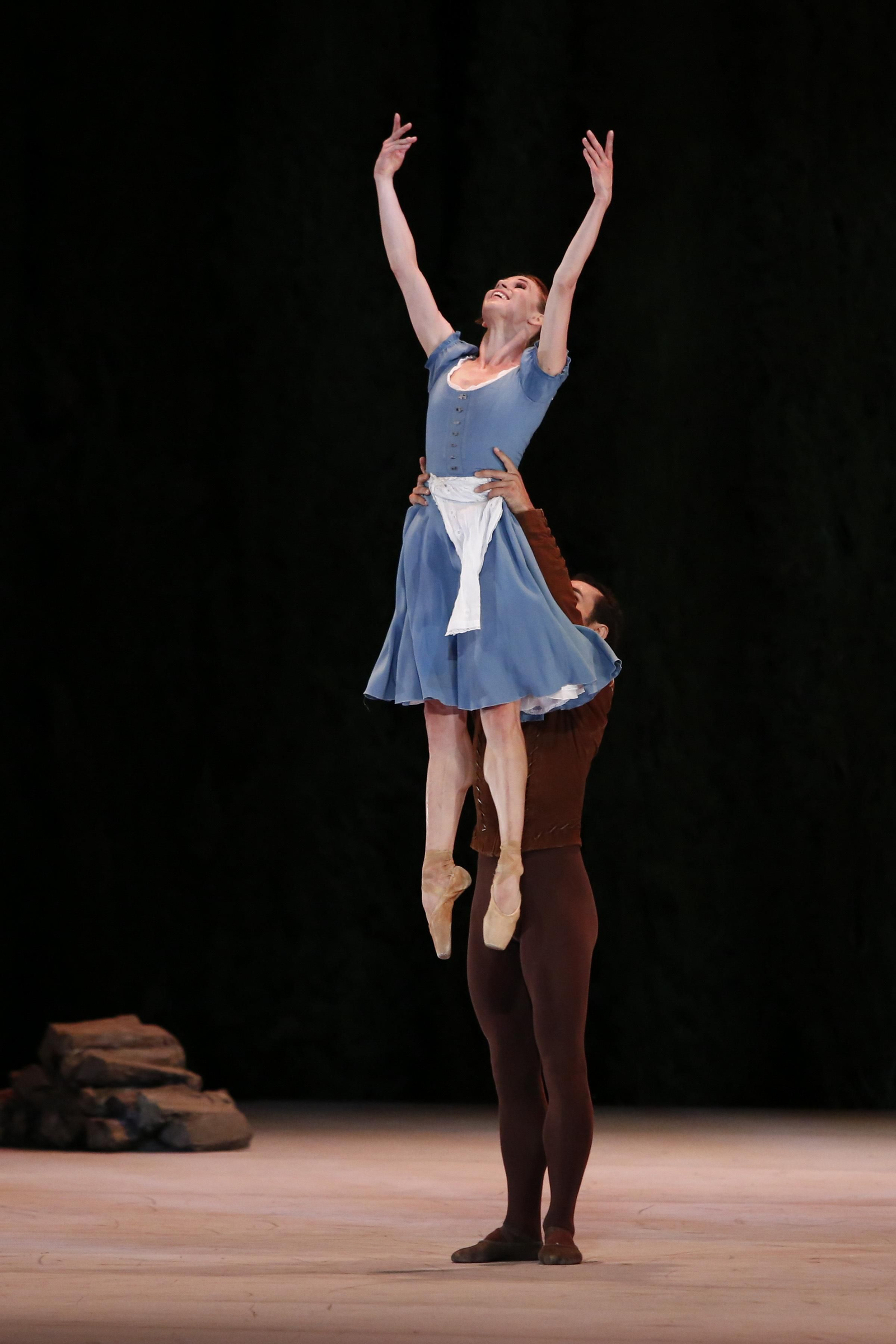Las imágenes del 'Giselle' del Ballet du Capitole de Toulouse