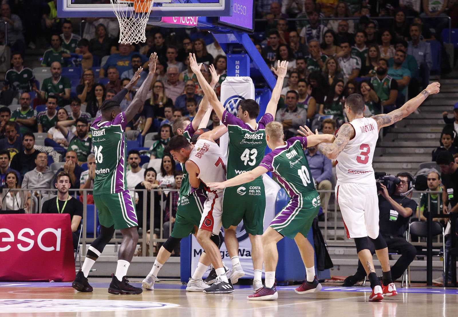 Las imágenes del Unicaja-Tecnyconta Zaragoza