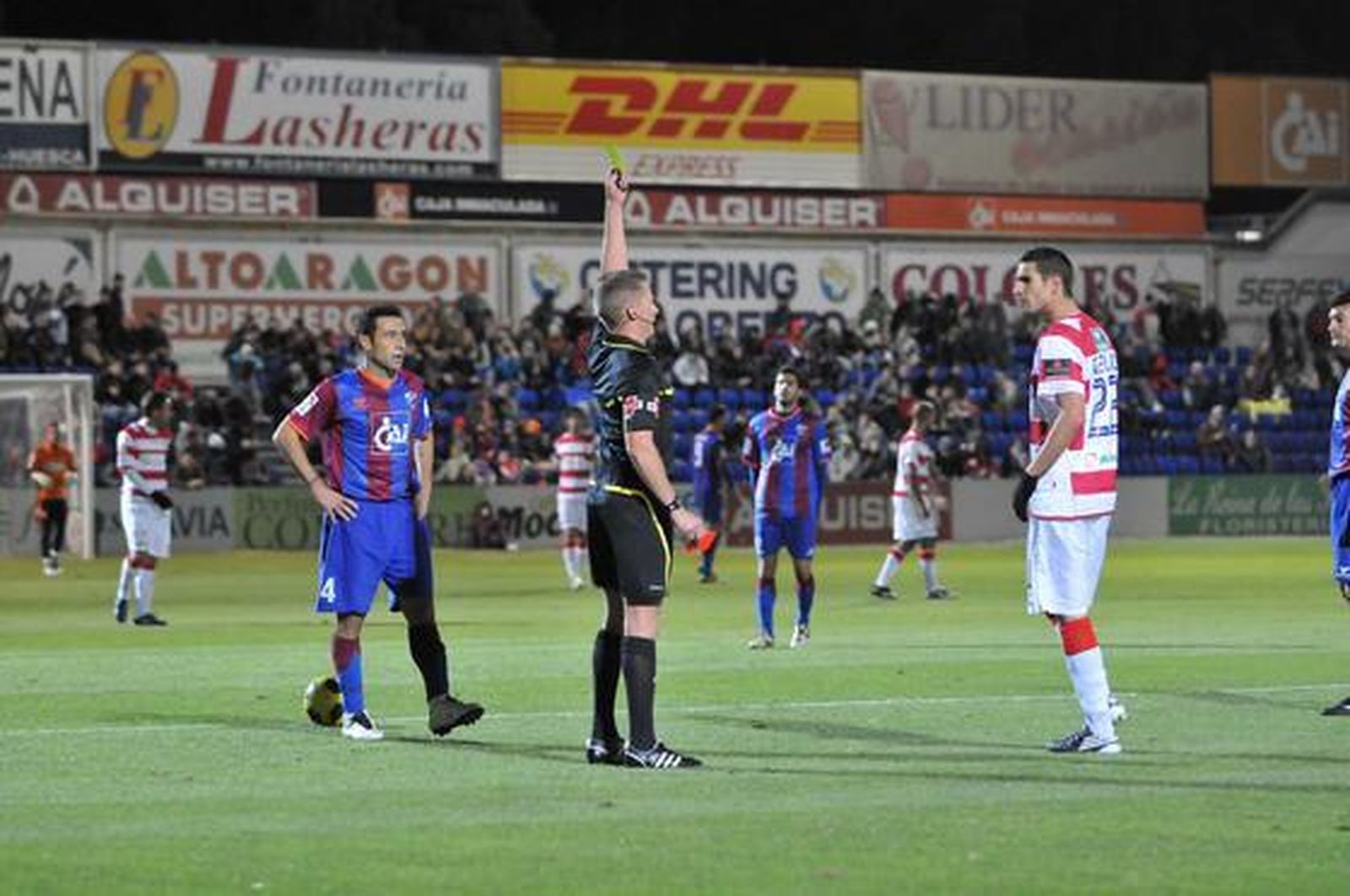 Geijo ve una tarjeta amarilla. / LOF