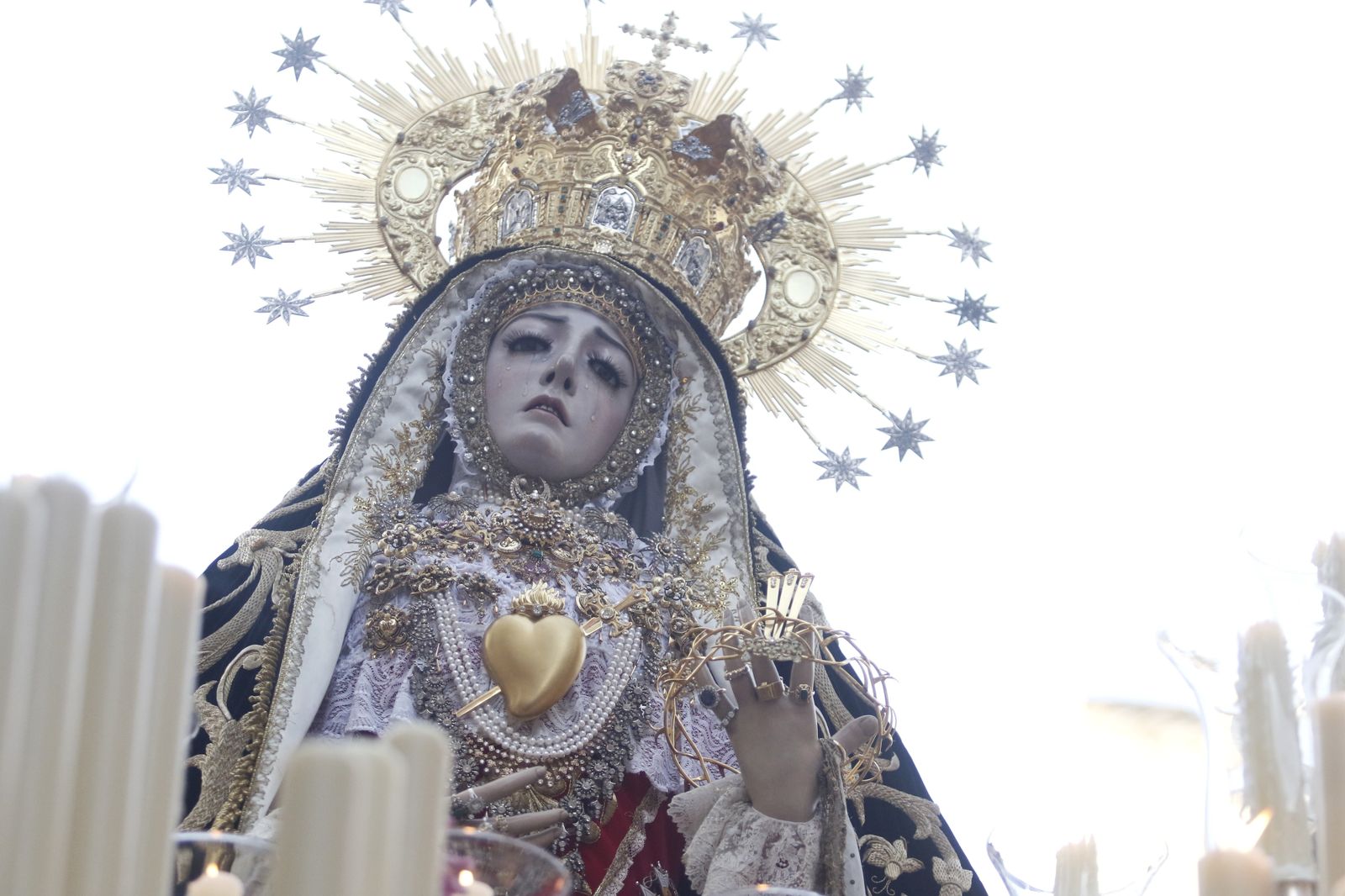 Viernes Santo en Córdoba: la procesión de los Dolores, en imágenes