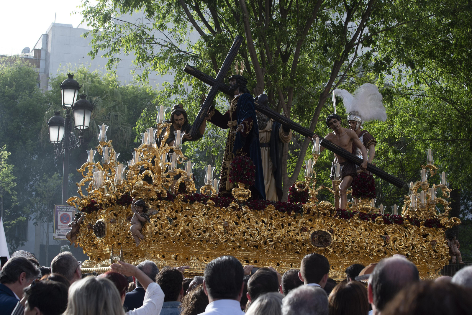 Las imágenes del Santo Entierro Grande por la Campana