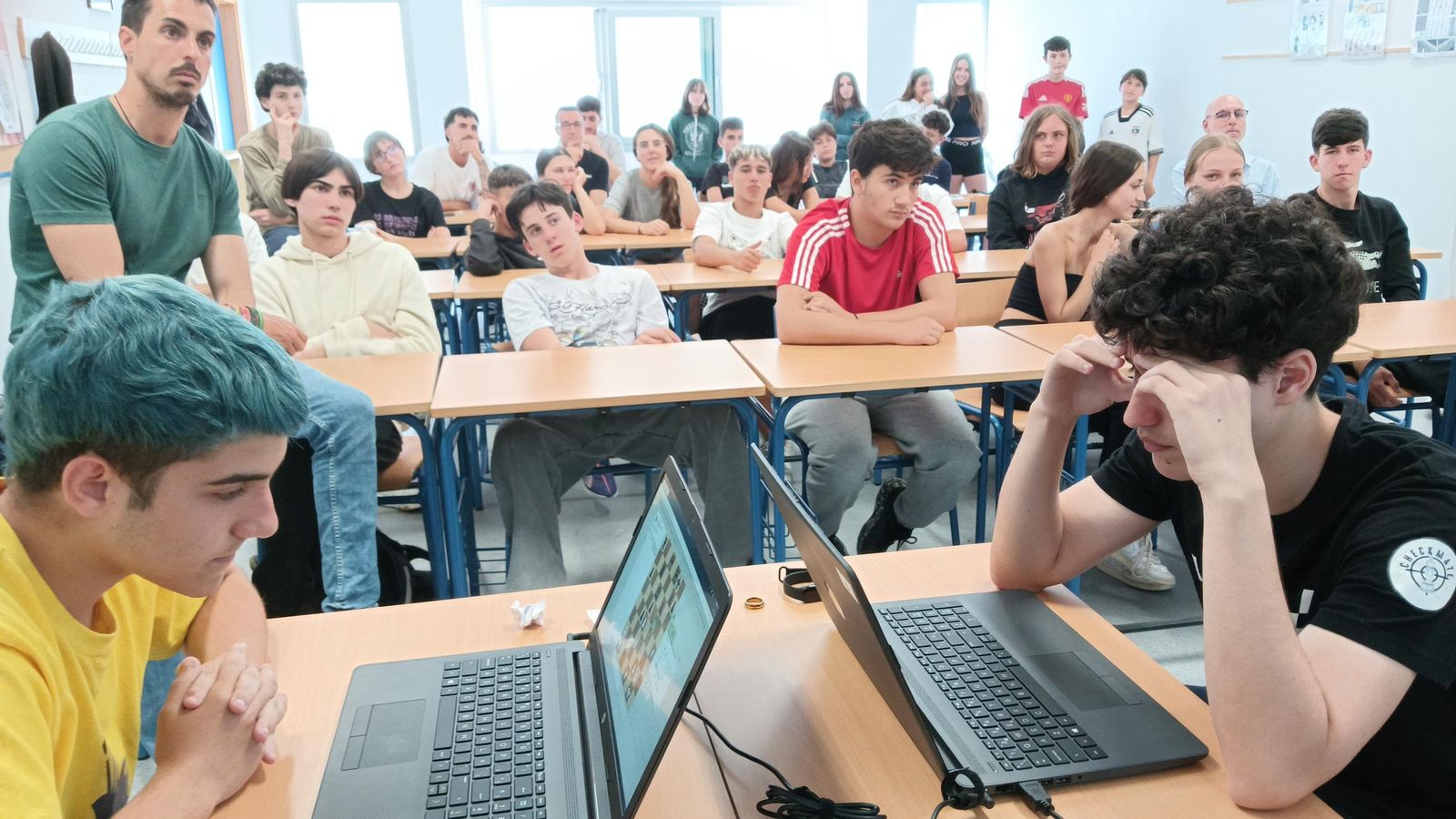 Una de las partidas de ajedrez disputadas en el IES San Severiano.