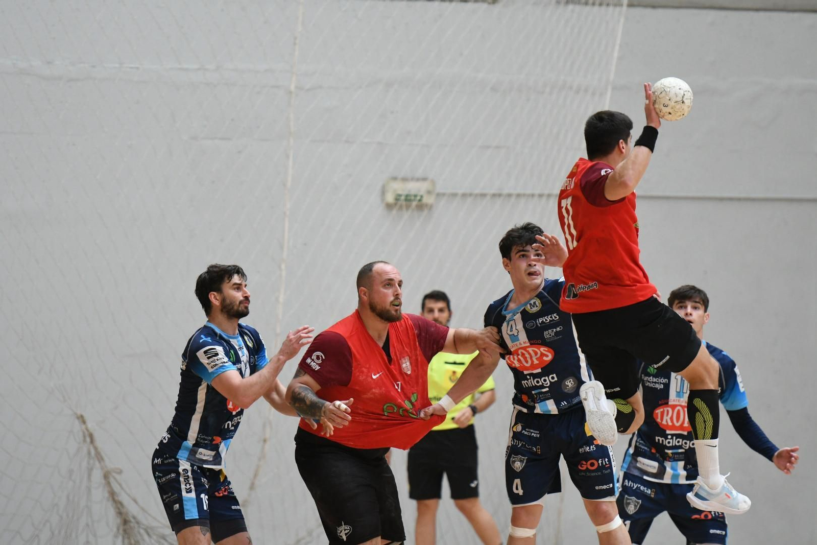 El Trops Málaga se lleva el derbi ante el Proin Sevilla