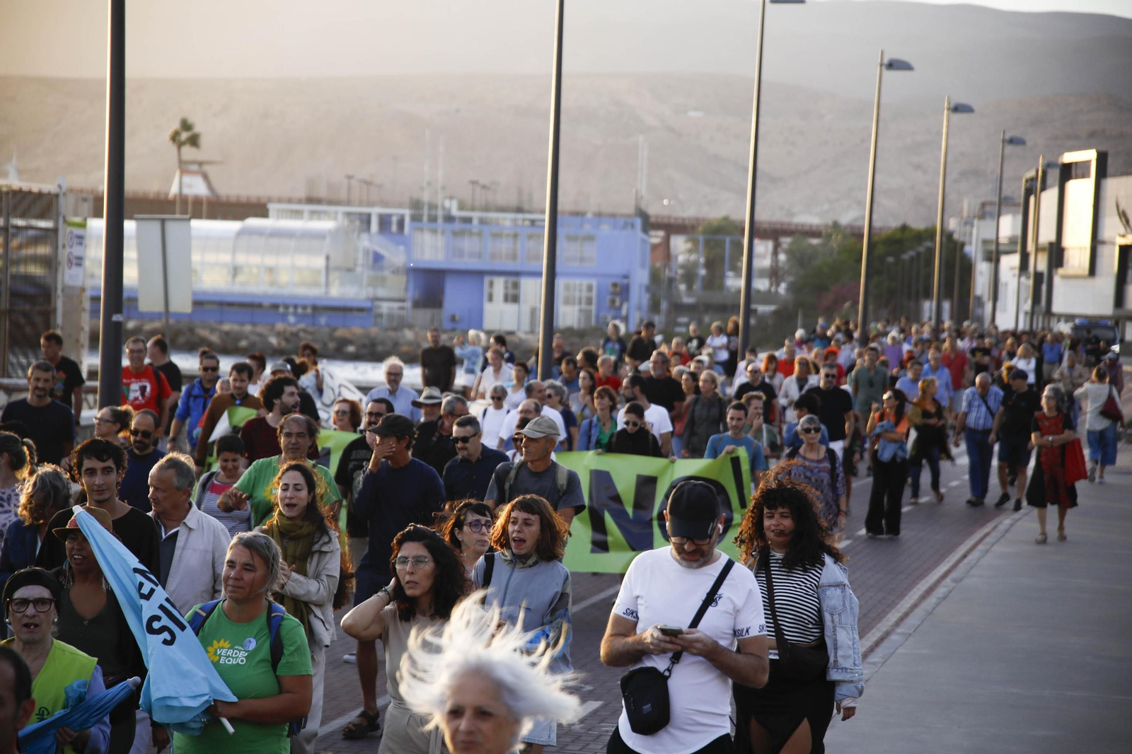 La manifestación "Genoveses sin hotel", en imágenes