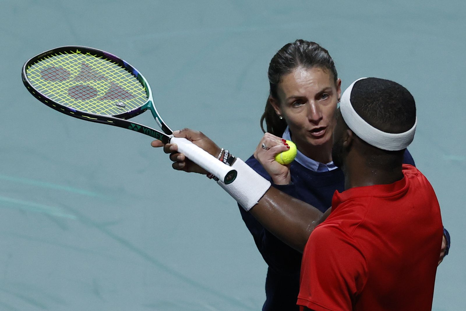 Lorenzo Sonego vence a Francis Tiafoe en el primer partido del Italia-EEUU