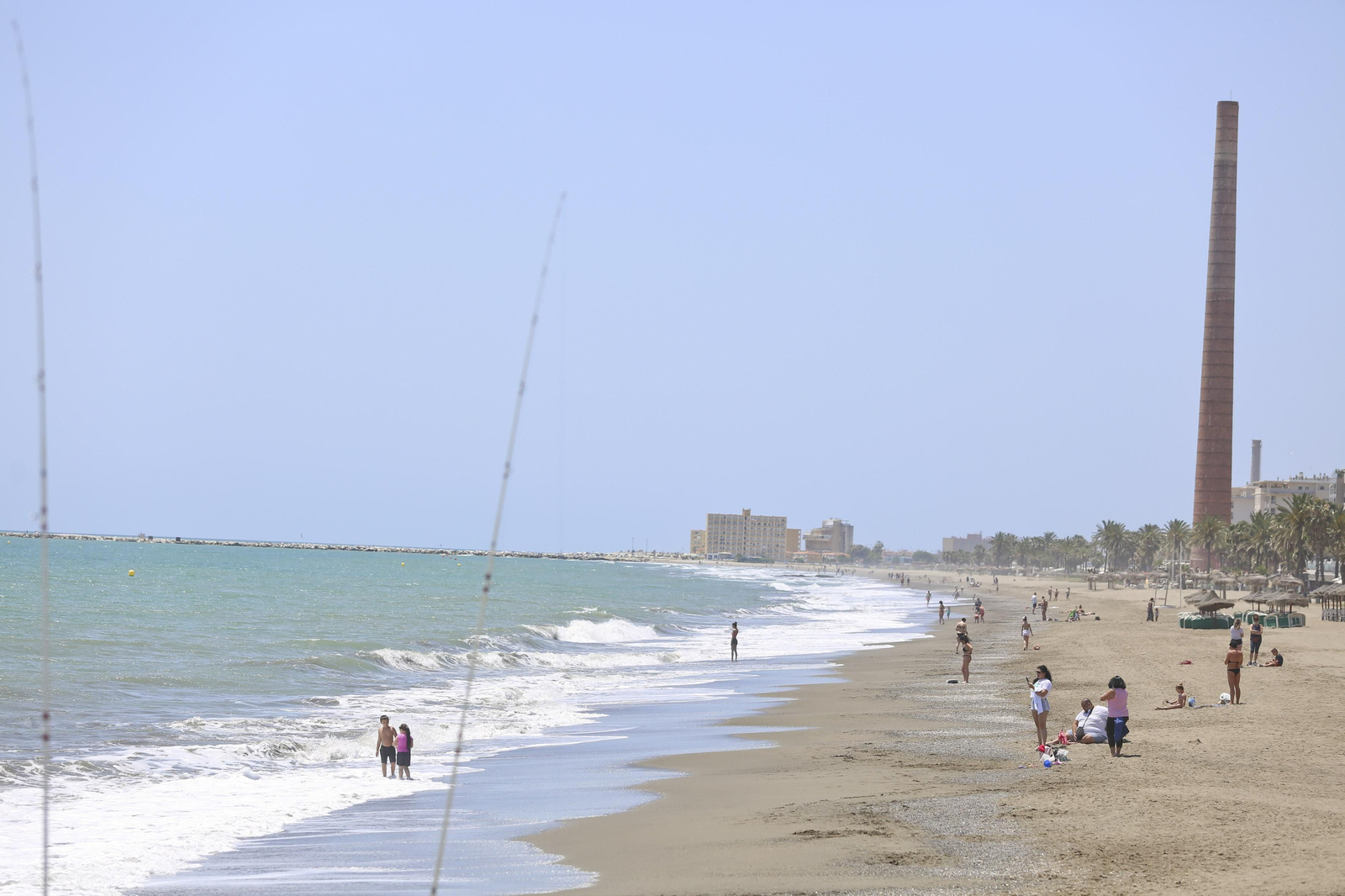 Las playas de Málaga, listas para recibir a los bañistas el lunes