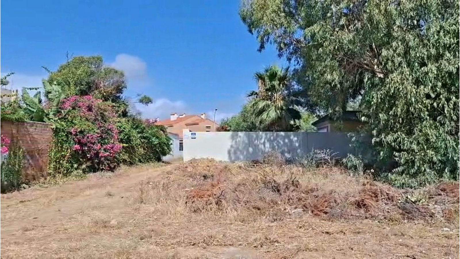Los vecinos alertan del riesgo de incendio en Campo de Golf Los vecinos alertan del riesgo de incendio en Campo de Golf