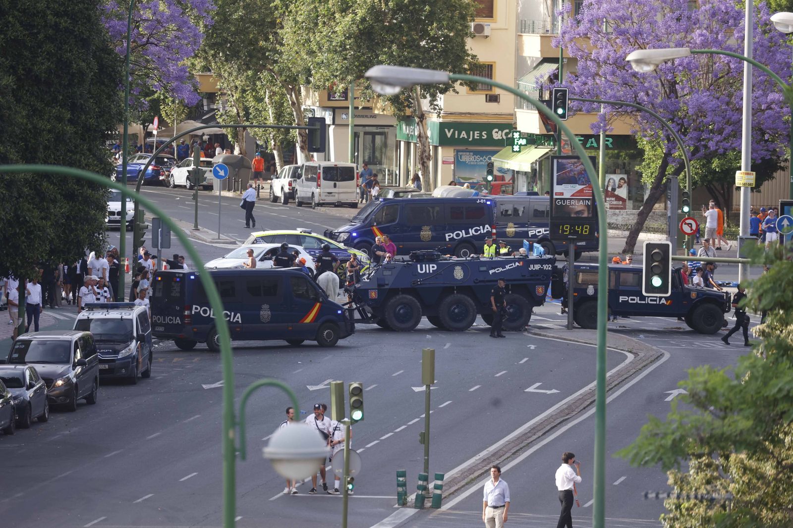 Blindaje policial en los accesos al Sánchez Pizjuan