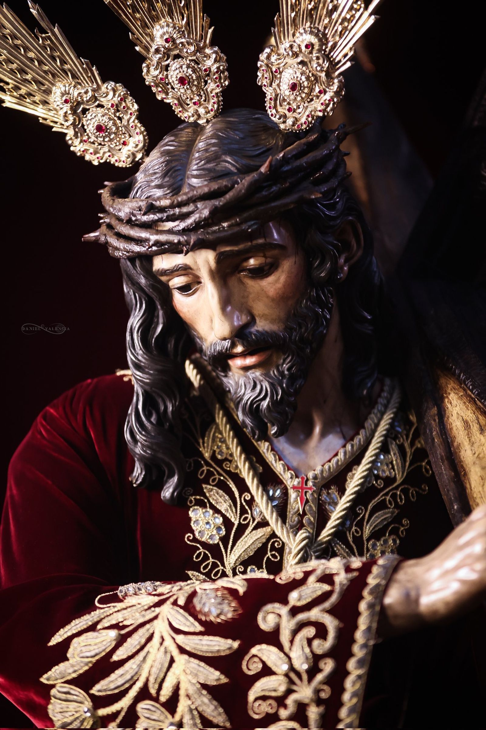 Jesús Nazareno preparado para su veneración extraordinaria