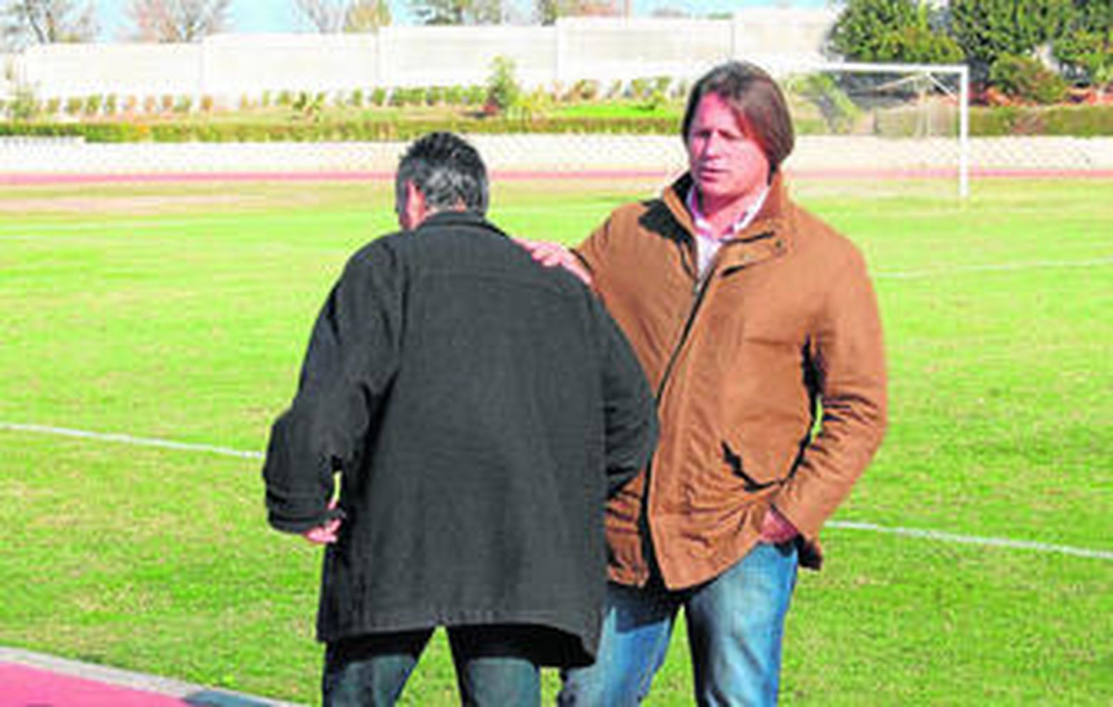 Ricardo García, presidente del Xerez, se ha comprometido con Higuera a reforzar la plantilla y a solucionar el tema de Vito.