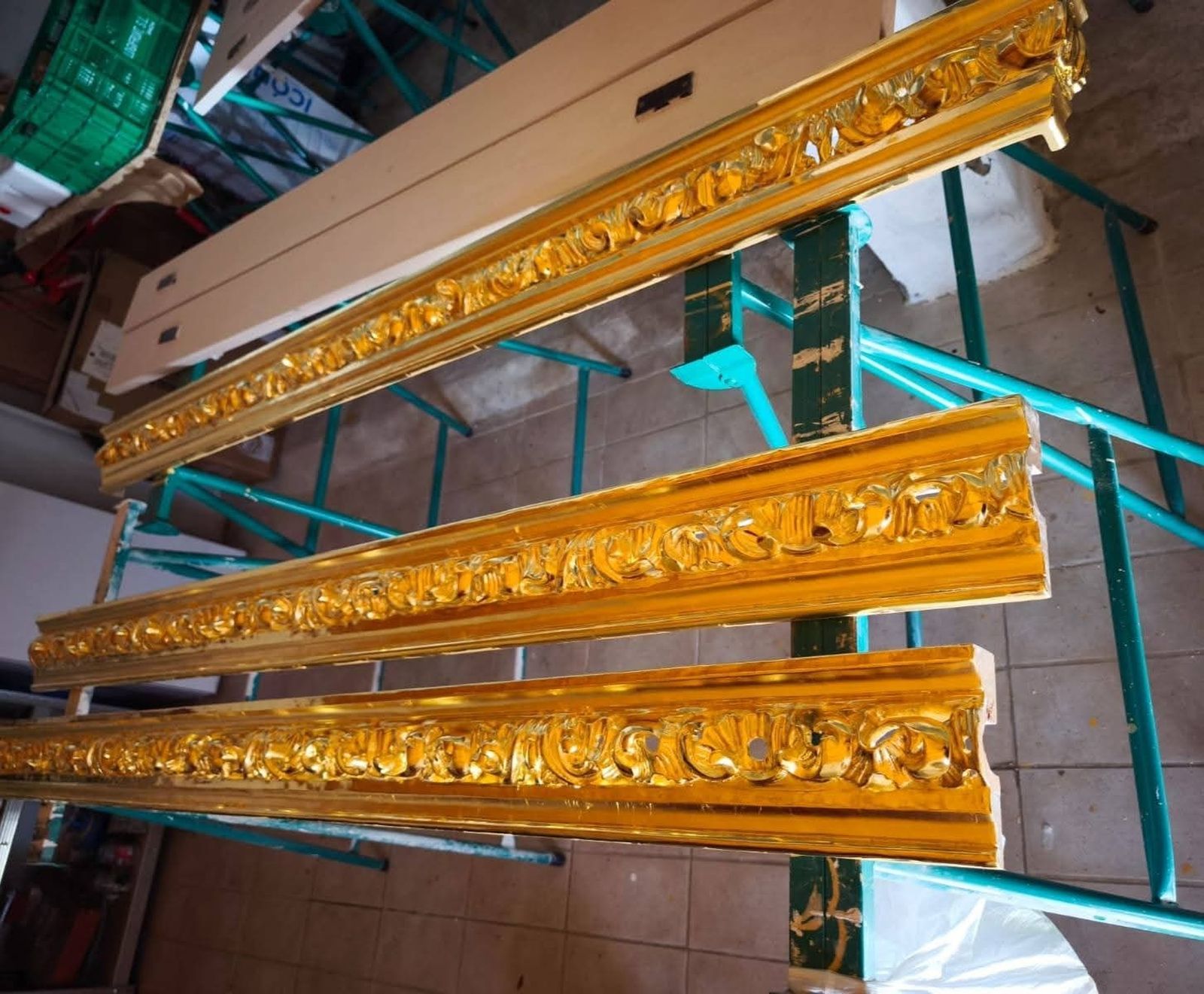 Avances en el dorado del paso de Ecce- Homo para esta Semana Santa de 2026