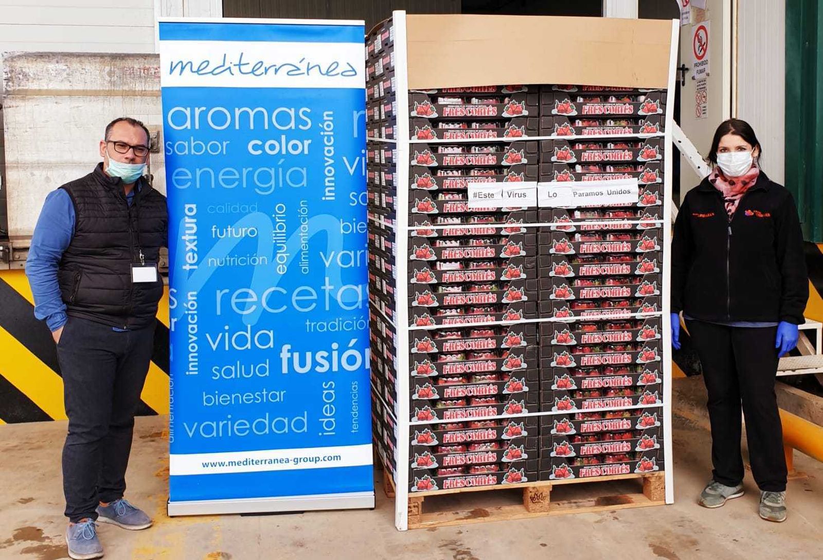 Parte de las fresas donadas por Frescortés a los hospitales de la capital.