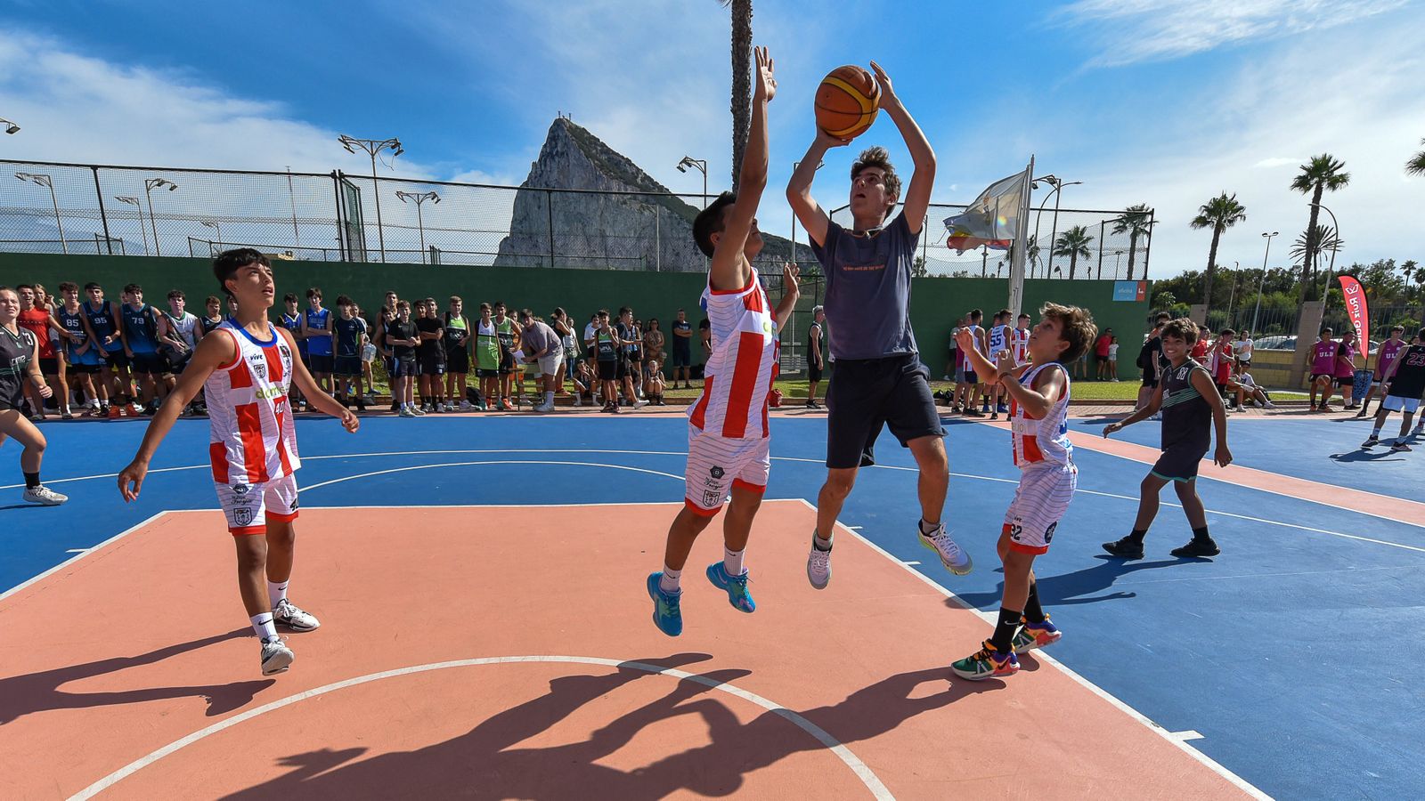 Las fotos del III torneo de baloncesto 3x3 de La Línea