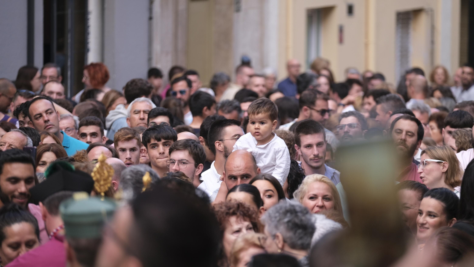Imágenes de la salida extraordinaria de Jesús Cautivo de Medinaceli, por su 75 aniversario, Almería