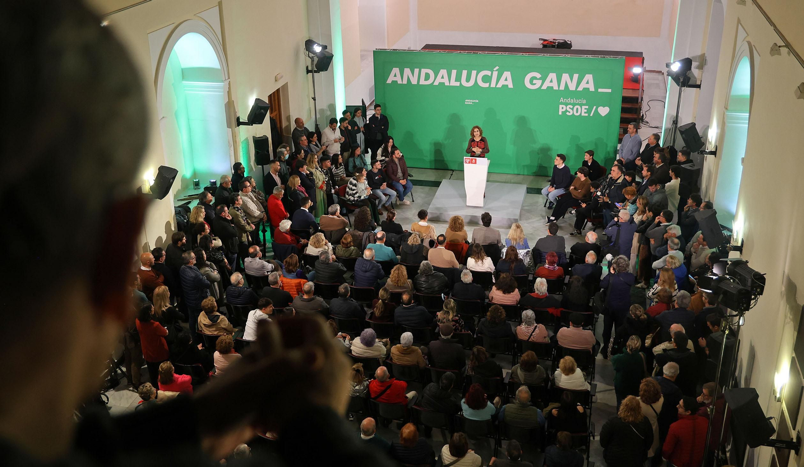 Imágenes del encuentro de María Jesús Montero con la militancia socialista en Gibraleón, Huelva