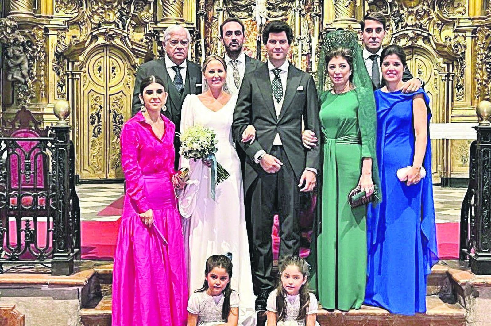 El matrimonio Márquez Bresca con Vicky  y Antonio Márquez, Antonio Tortolero, María Victoria  Varela, Javier Abruñedo y Almudena Márquez.