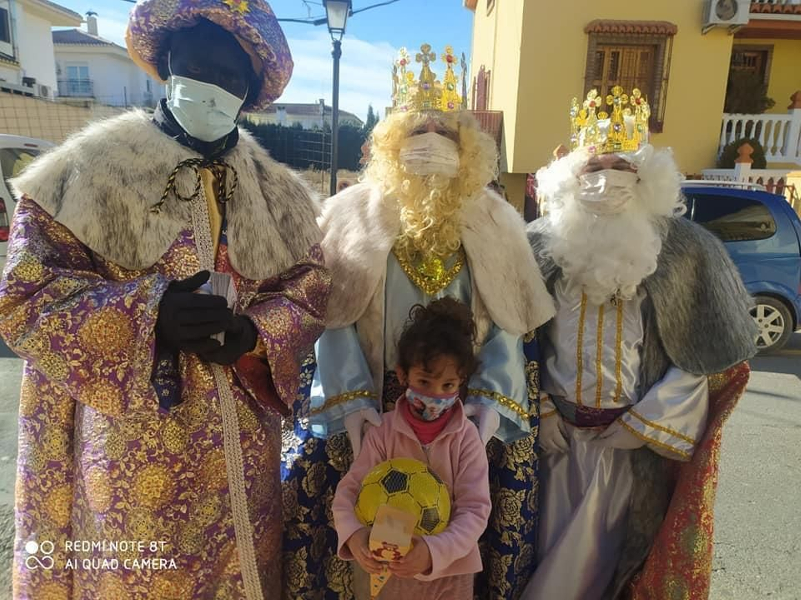Los Reyes Magos de Cúllar Vega, puerta a puerta.
