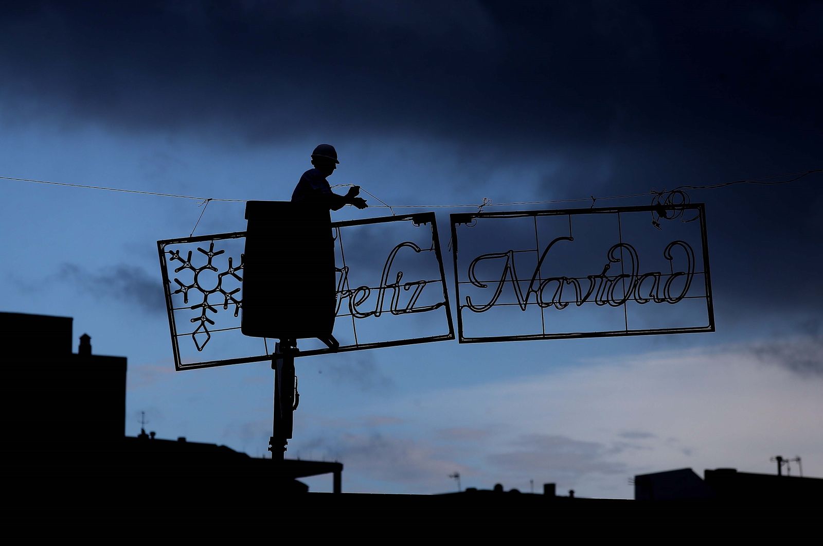 Un cartel navideño en las calles de Algeciras.