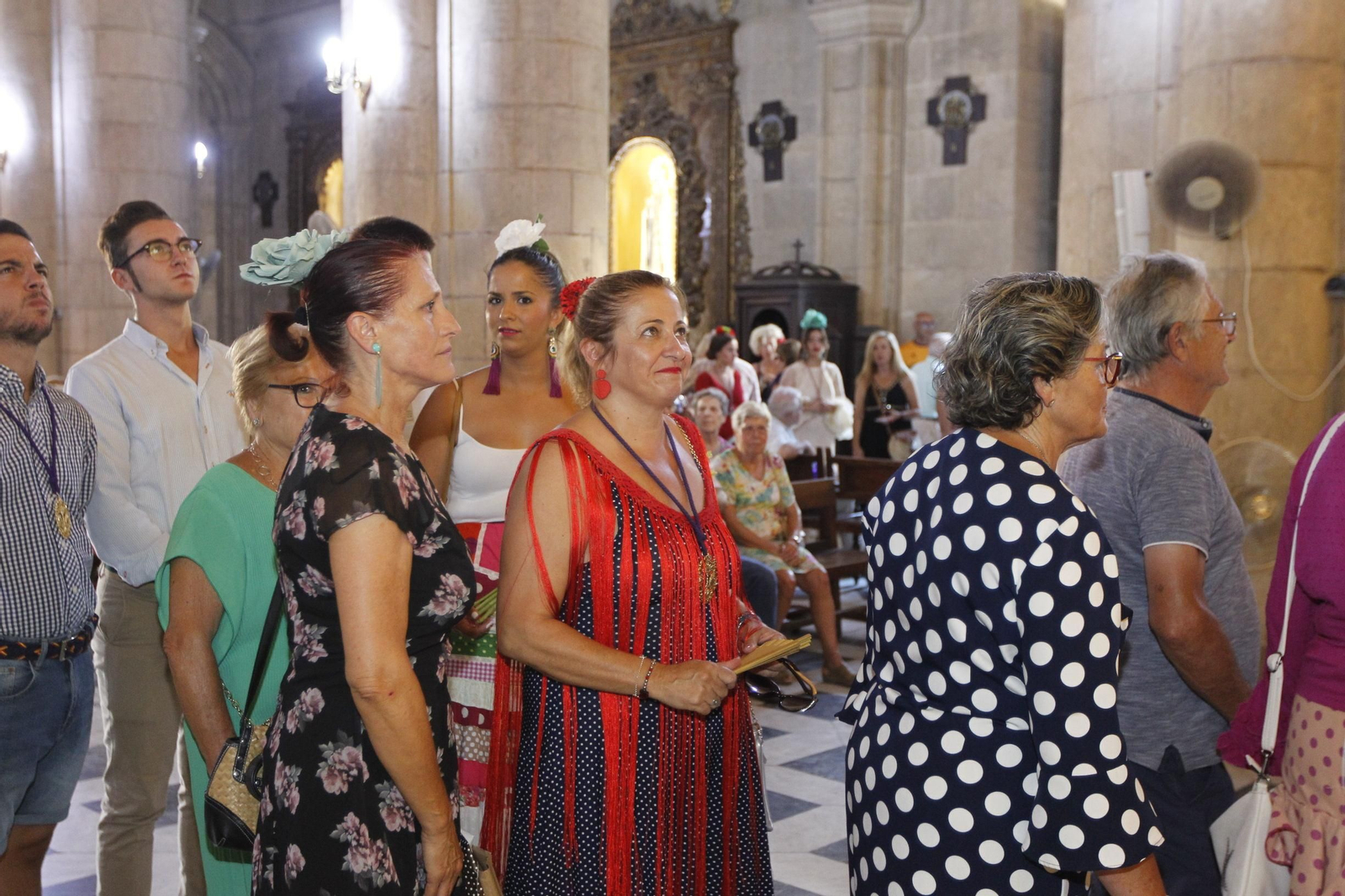 Fotogalería ofrenda floral a la Virgen del Mar. Feria de Almería 2019
