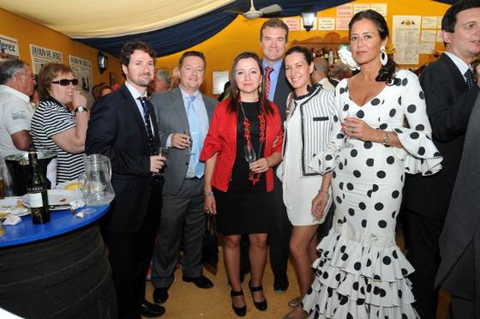 Mario López, JoaquínCoronilla y Pedro Bejar, de Suite La Marquesa; Miriam Bustillo y Begoña Monchón, de la revista Escaparate y Marta Díaz de Celis, comercial del Diario.

Foto: Manuel Aranda