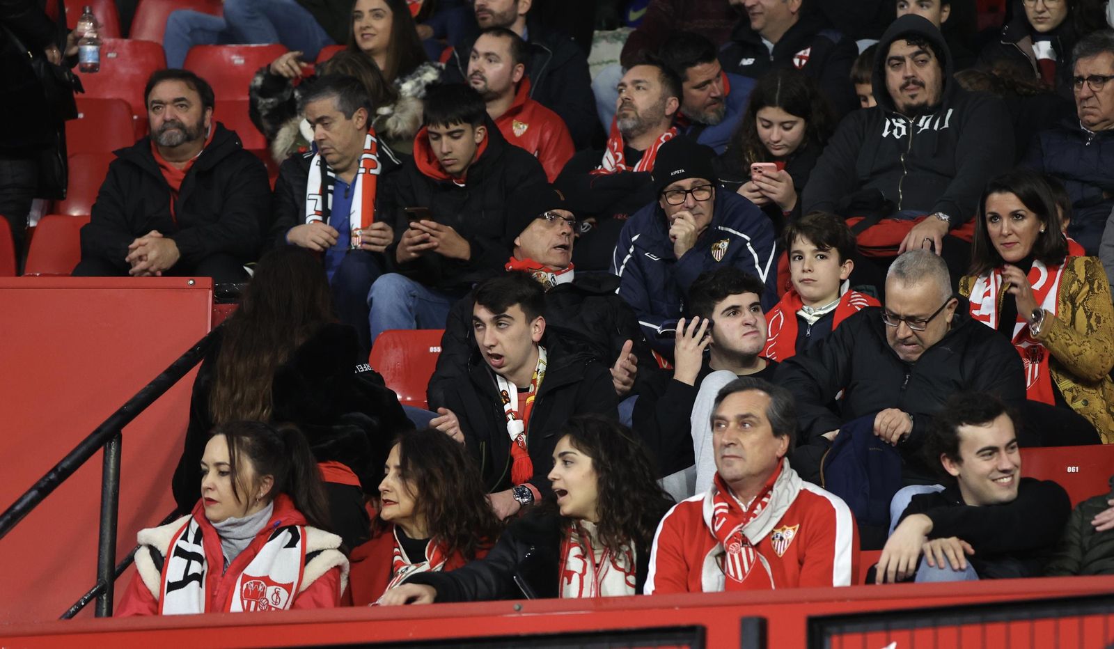 Búscate en el partido Sevilla Valencia