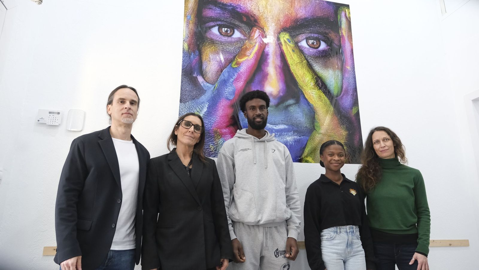 Mamadou y Mina, junto a los responsables del proyecto impulsado por NOESSO.