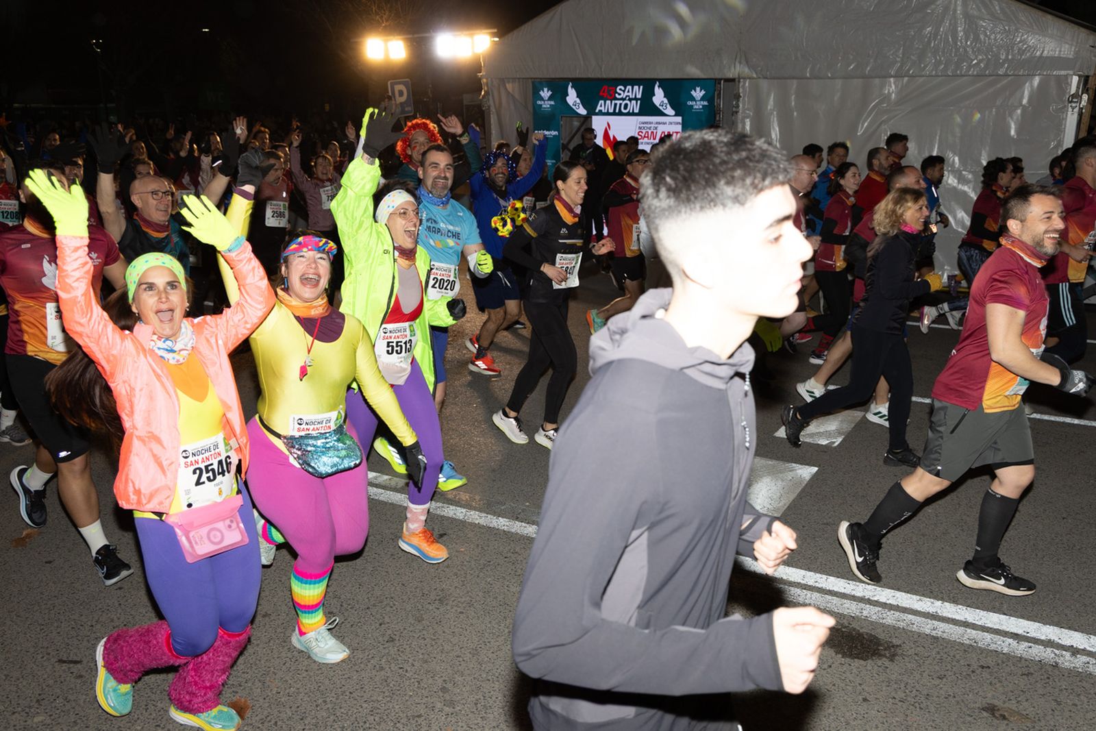 Encuéntrate en la salida de la Carrera de San Antón 2026, en imágenes (3)