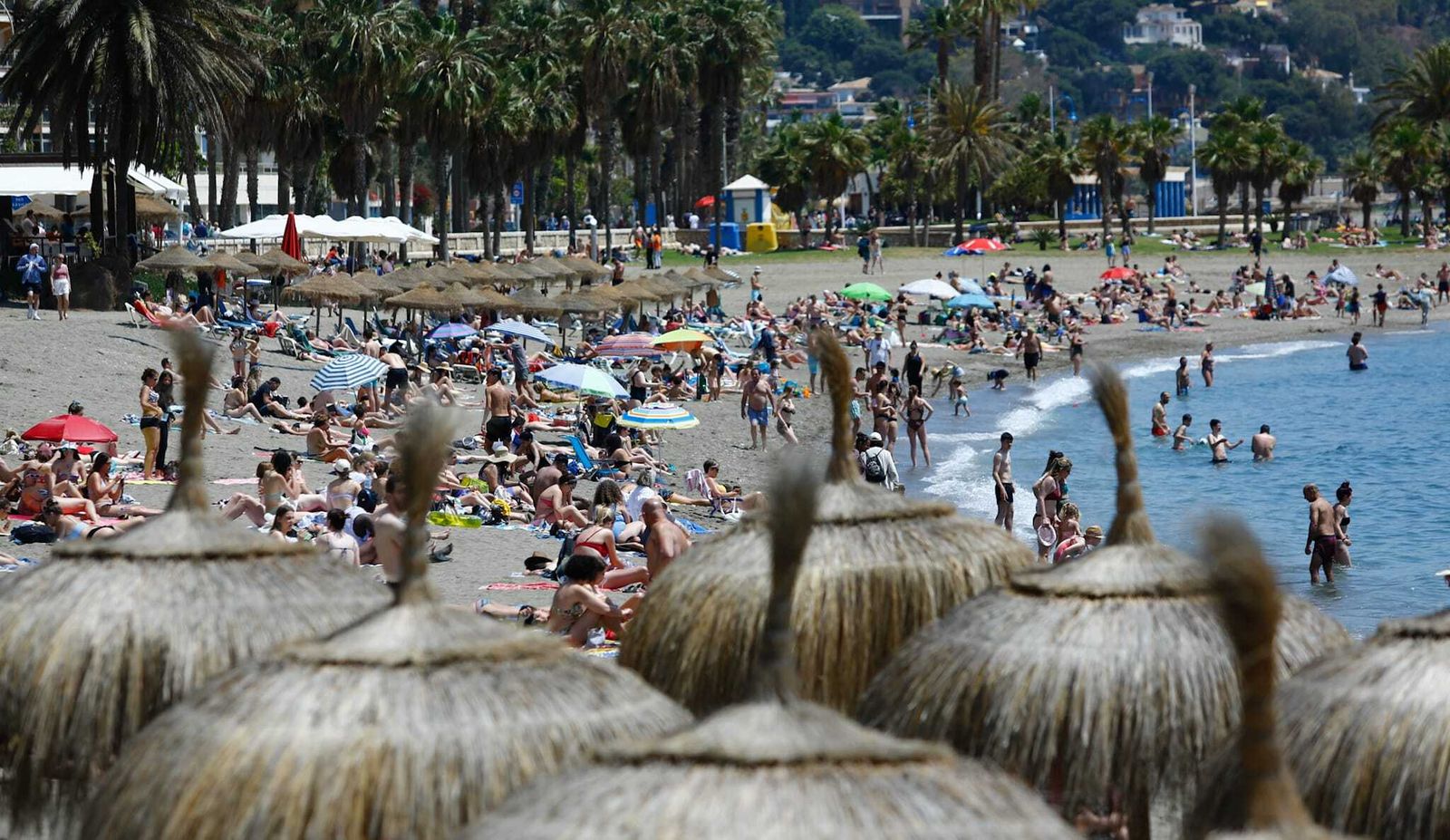 Un domingo de temperaturas altas y tiempo de playa