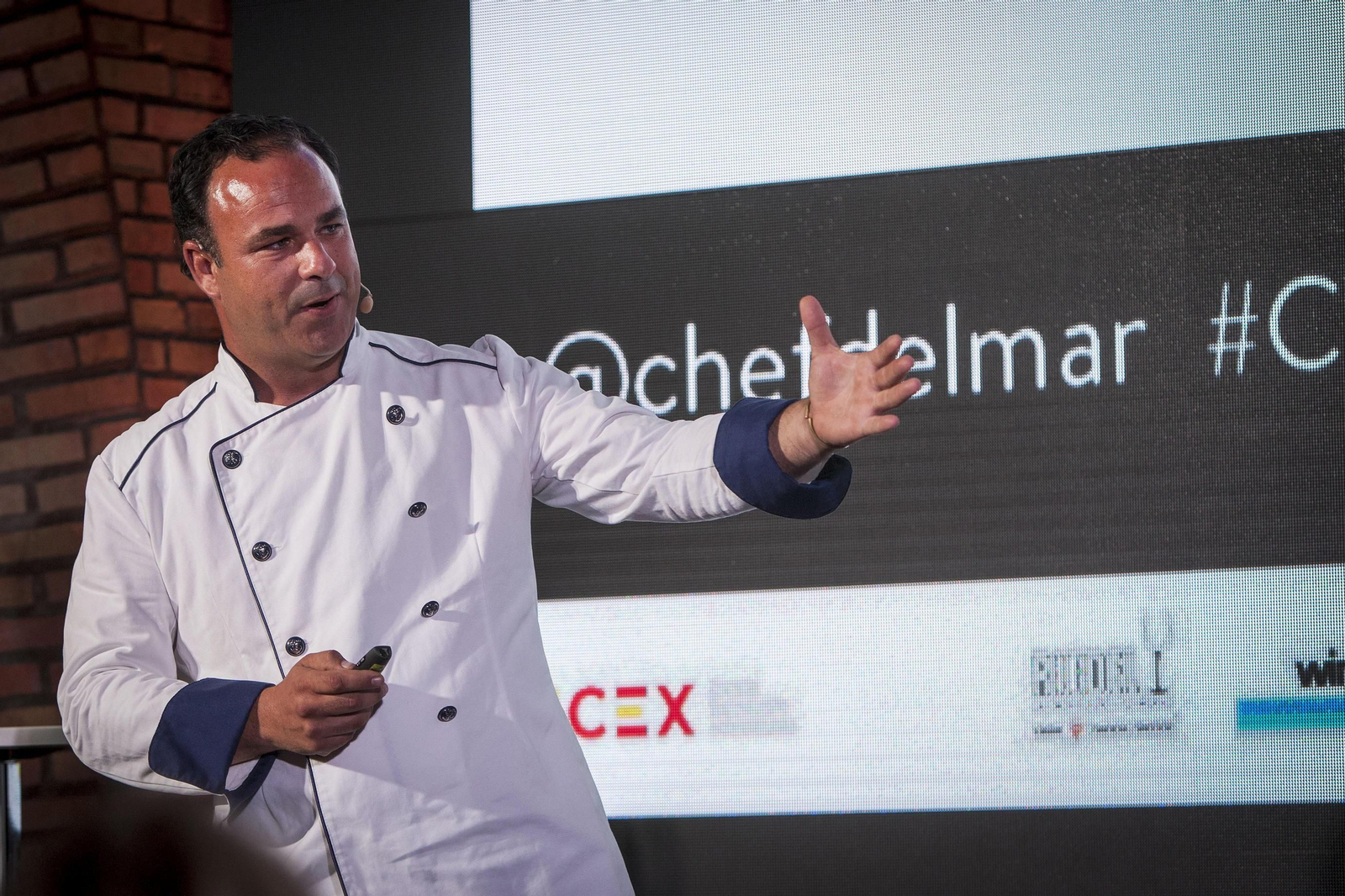 Ángel León, durante su ponencia.