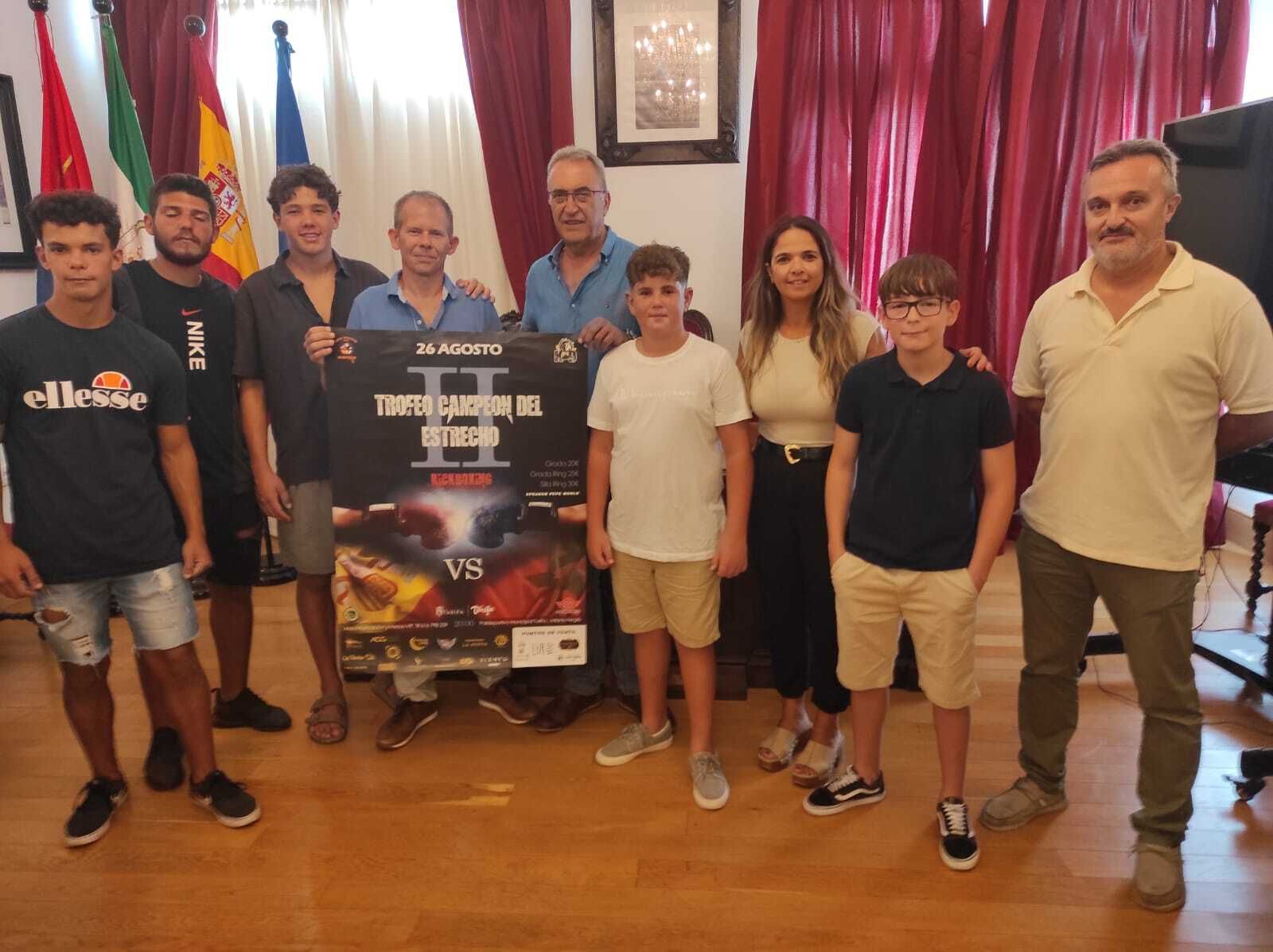 Los participantes en la presentación de la velada de Tarifa