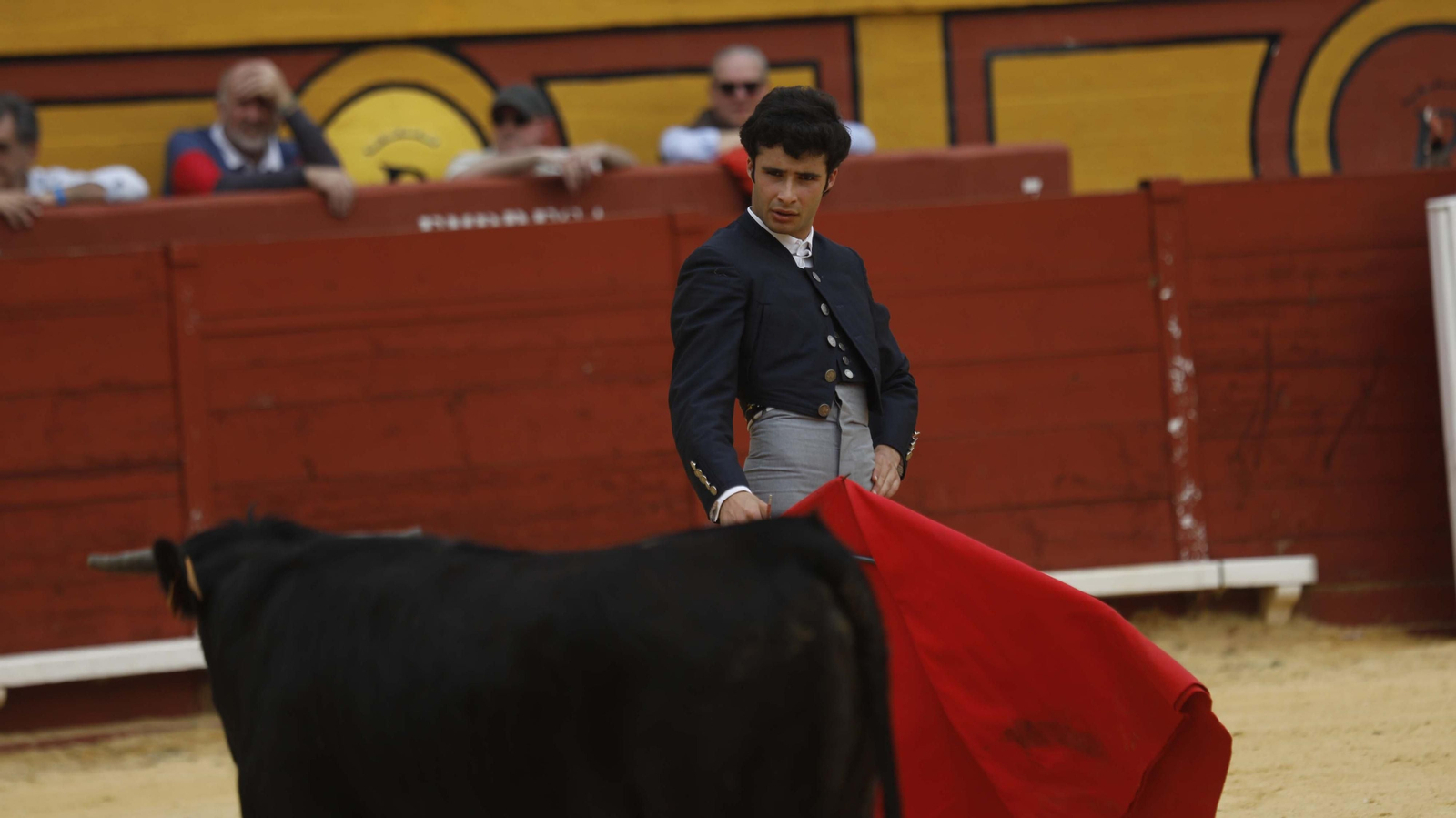La clase magistral de tauromaquia organizada por Miguelete, en imágenes