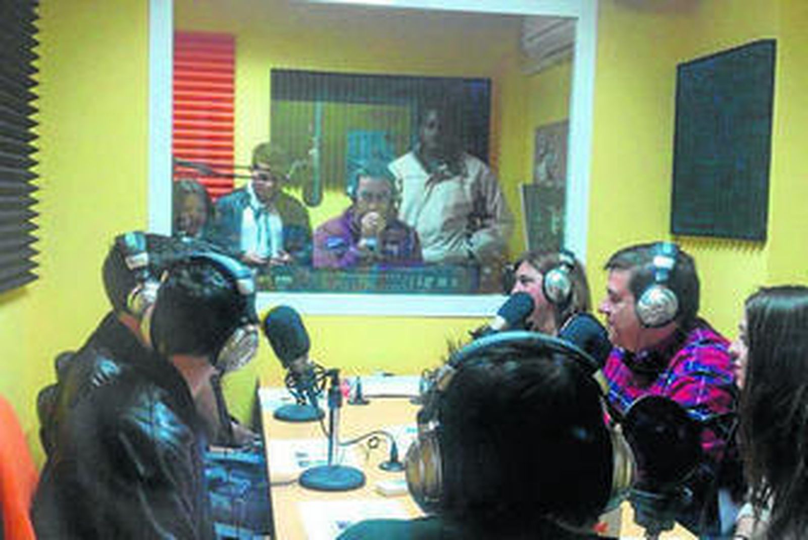 Emisión de 'La caverna' en Uniradio.